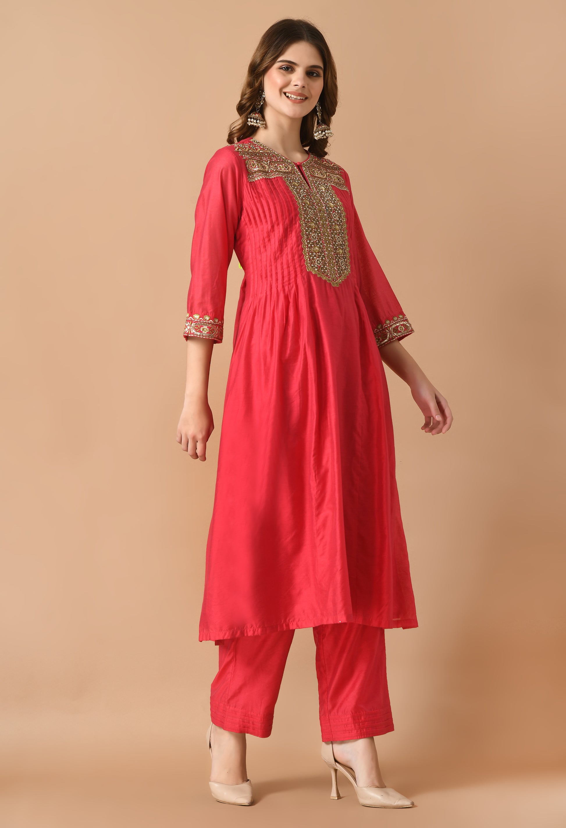 Women Self design Red V Neck Chanderi Kurta Set