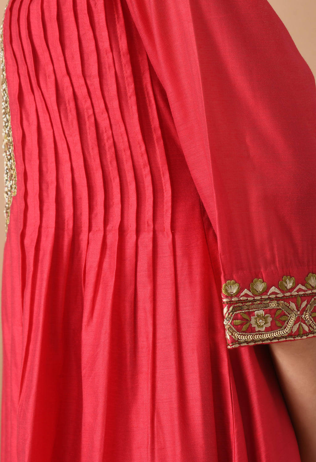 Women Self design Red V Neck Chanderi Kurta Set