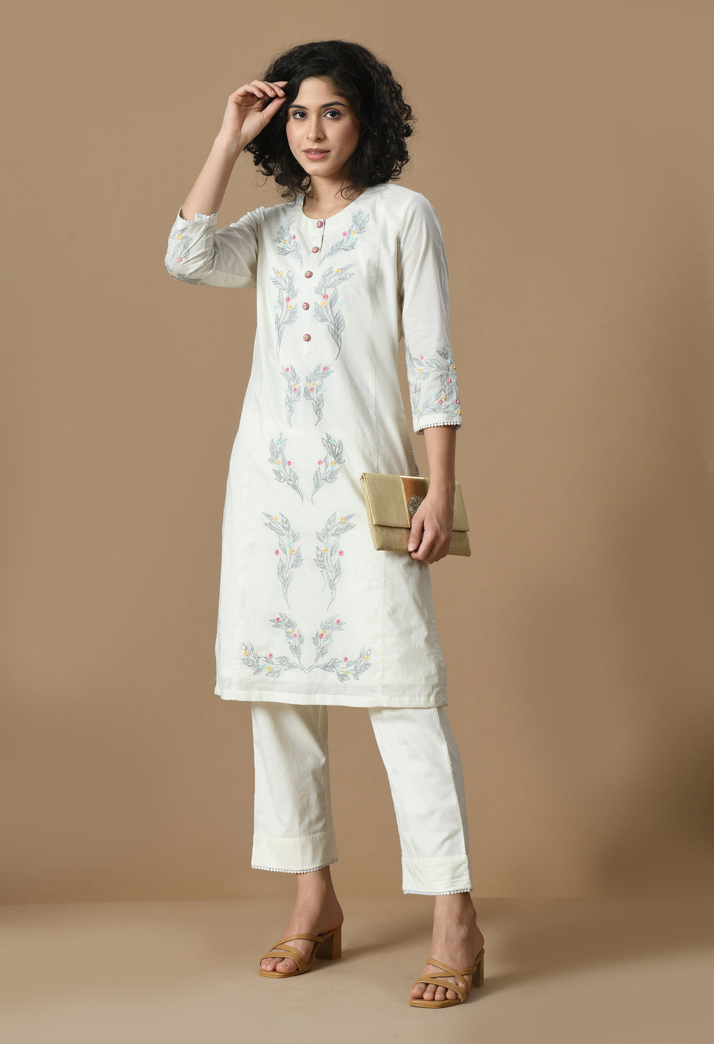 Women  Self design White Round Neck Cotton Kurta Set
