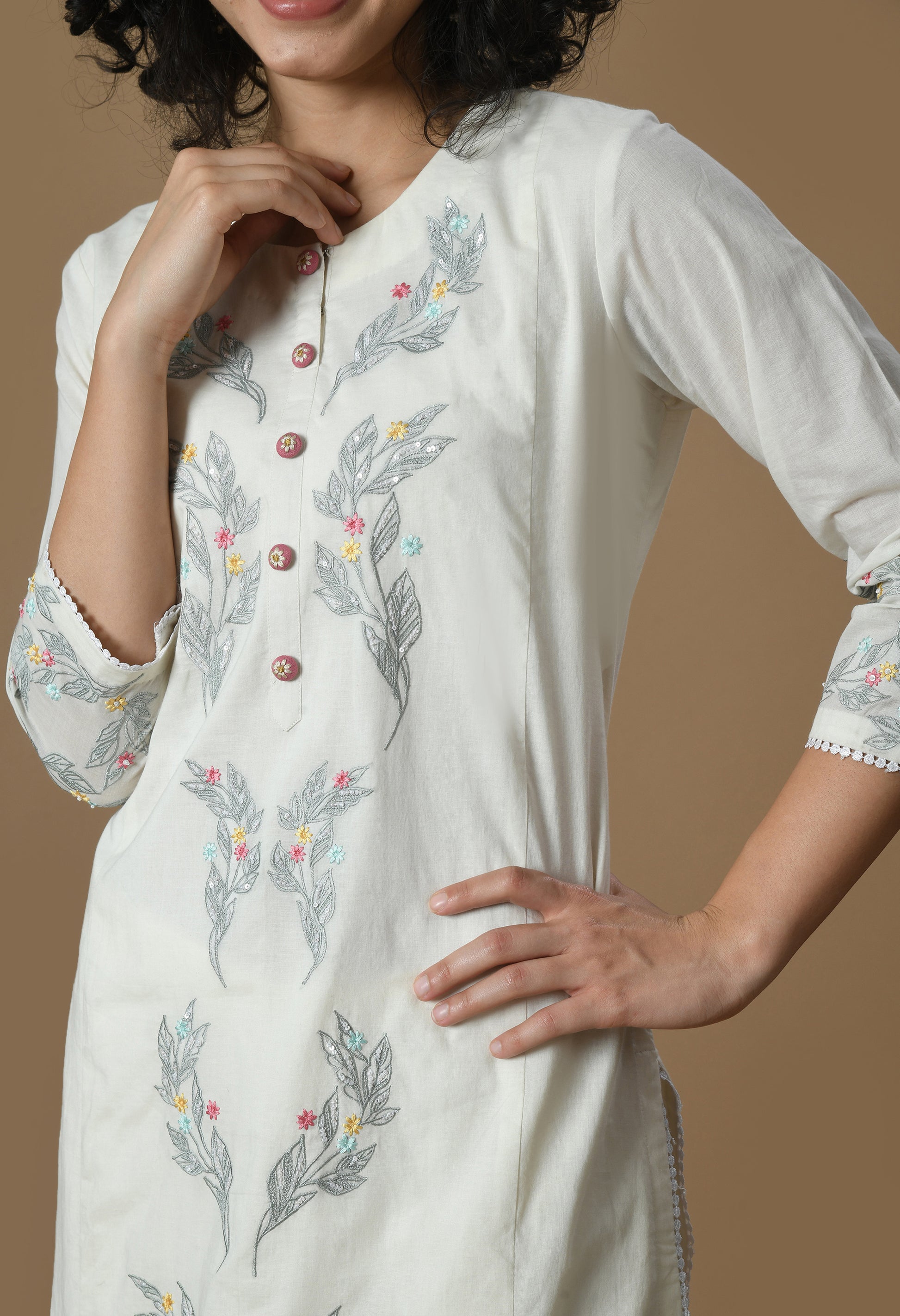 Women  Self design White Round Neck Cotton Kurta Set