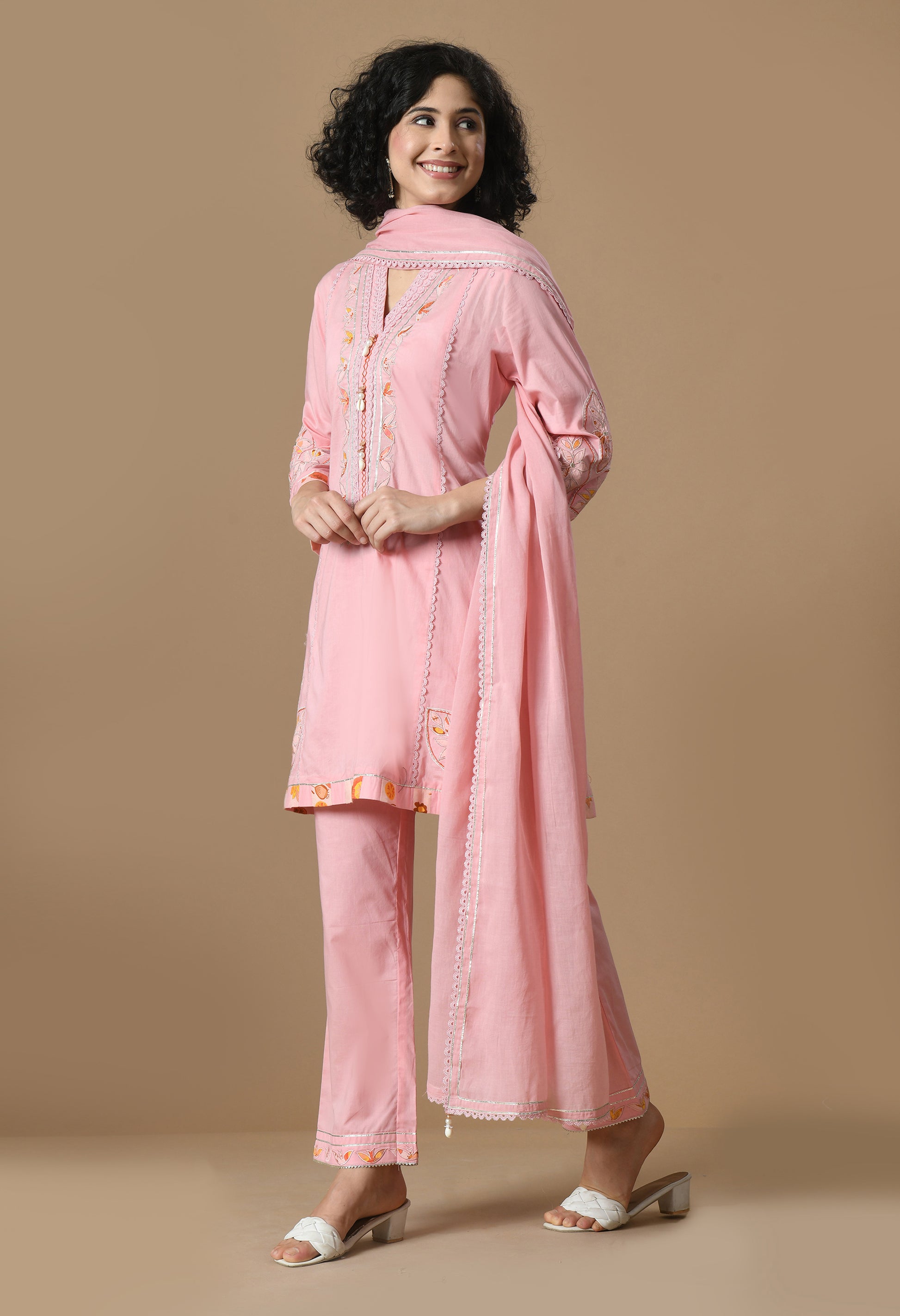 Women Self design Pink V Neck Cotton Kurta Set