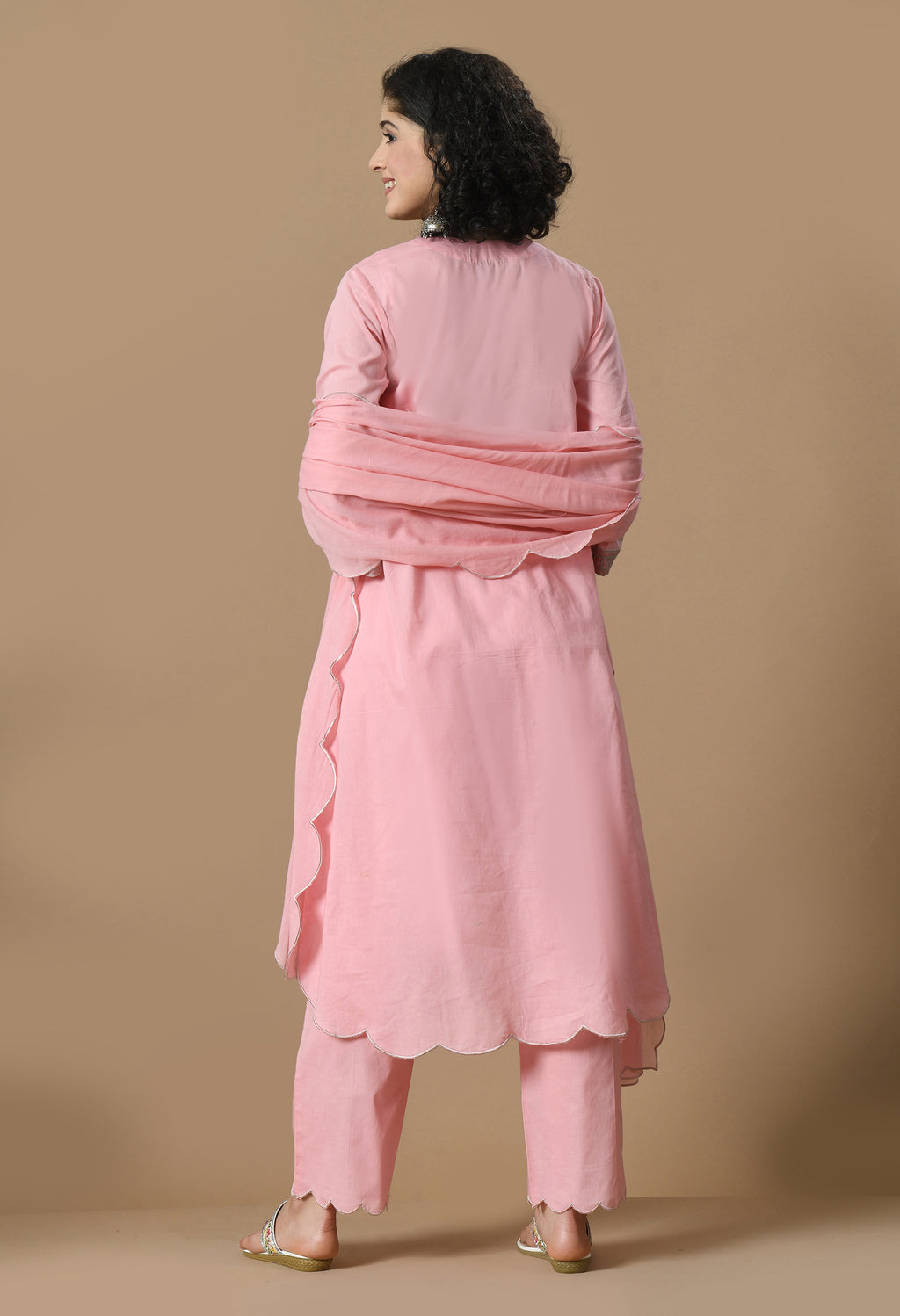 Women Self design Pink Cotton Kurta Set