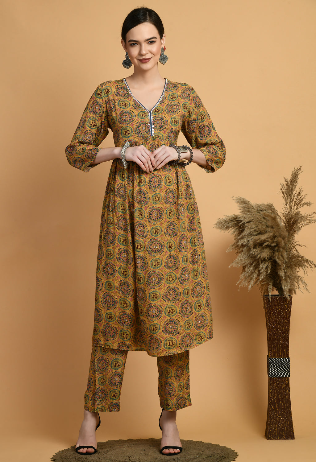 Women Printed Musturd V Neck Maslin Kurta Set