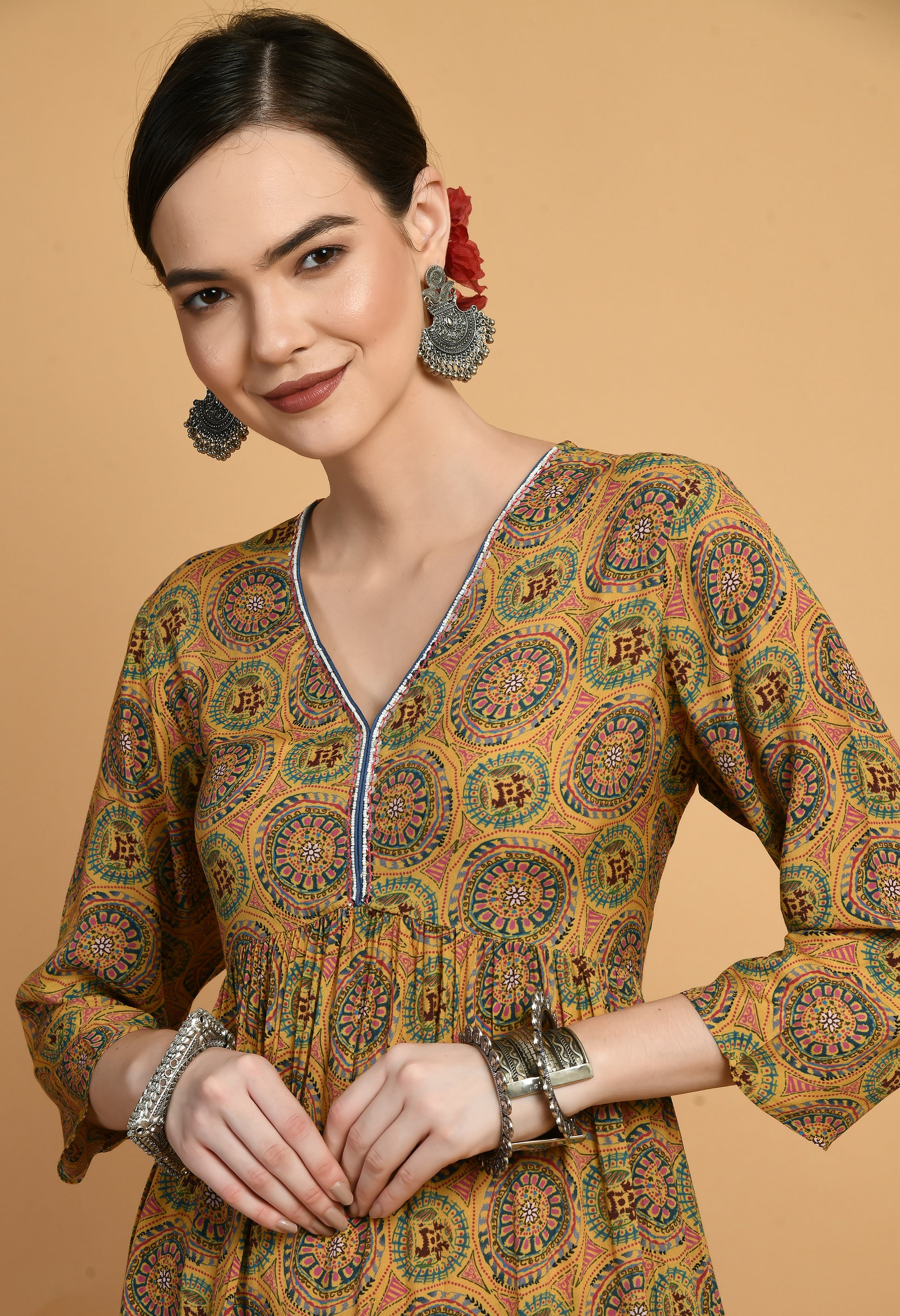 Women Printed Musturd V Neck Maslin Kurta Set