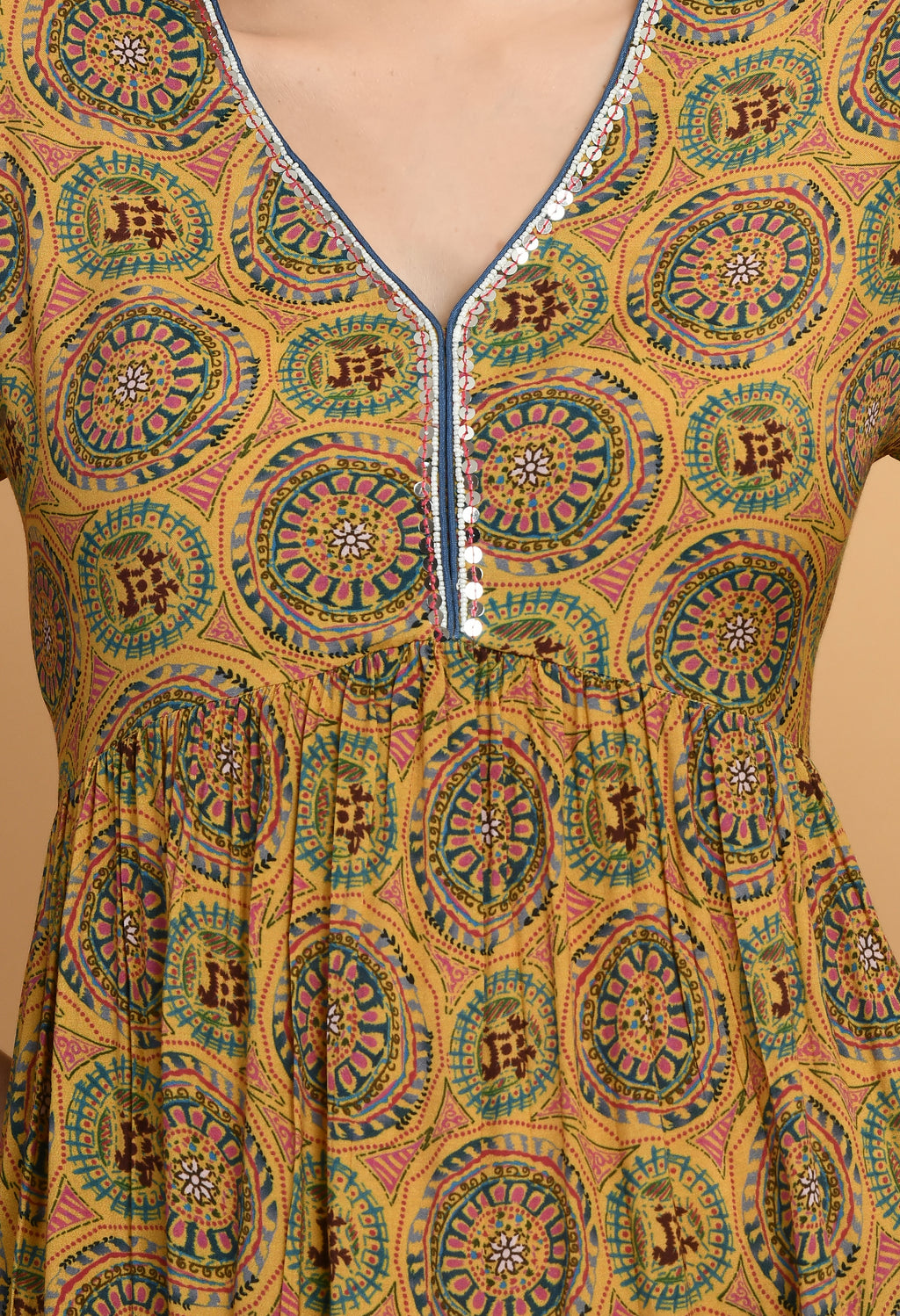 Women Printed Musturd V Neck Maslin Kurta Set