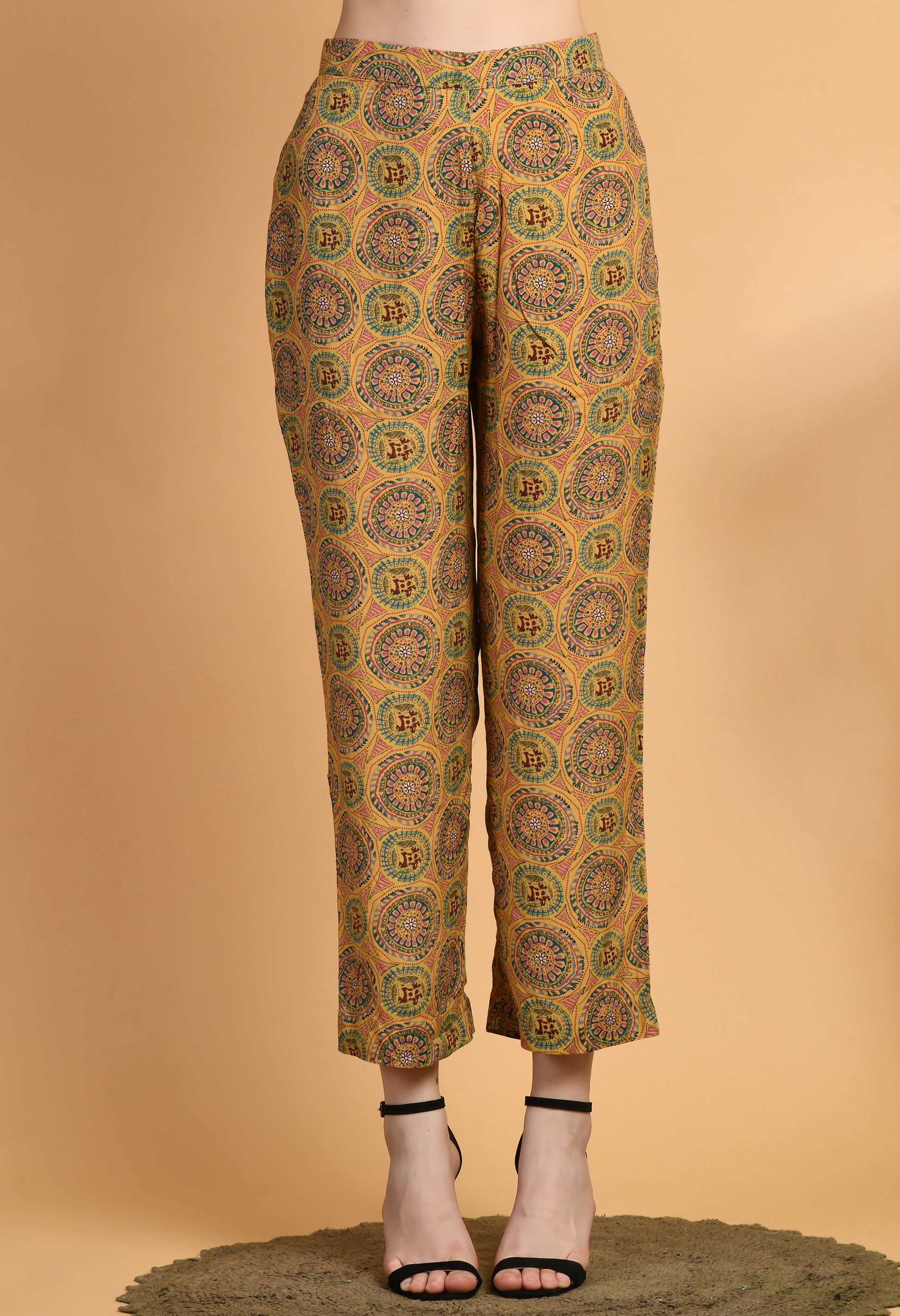 Women Printed Musturd V Neck Maslin Kurta Set