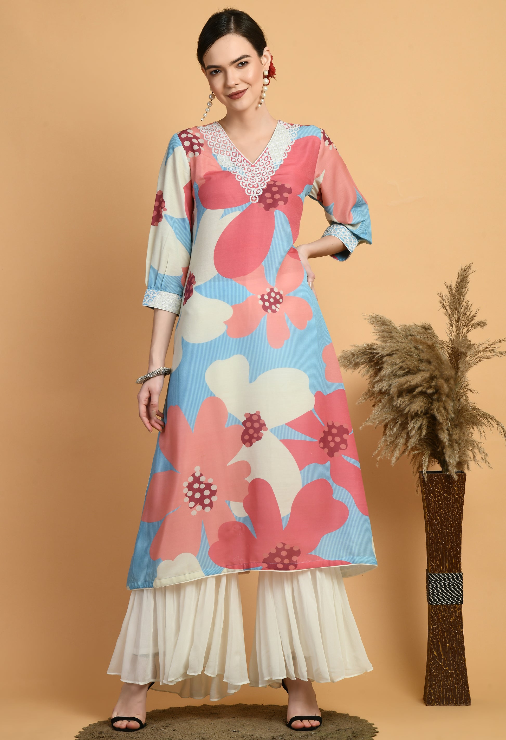 Women Printed White V Neck Maslin Kurta Set