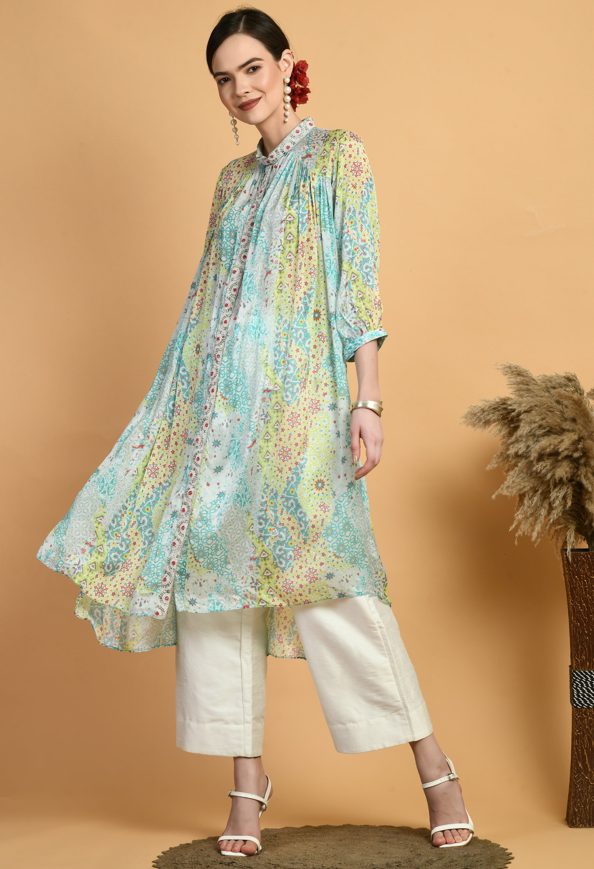 Women  Printed White Collar Neck Chinnon Kurta Set