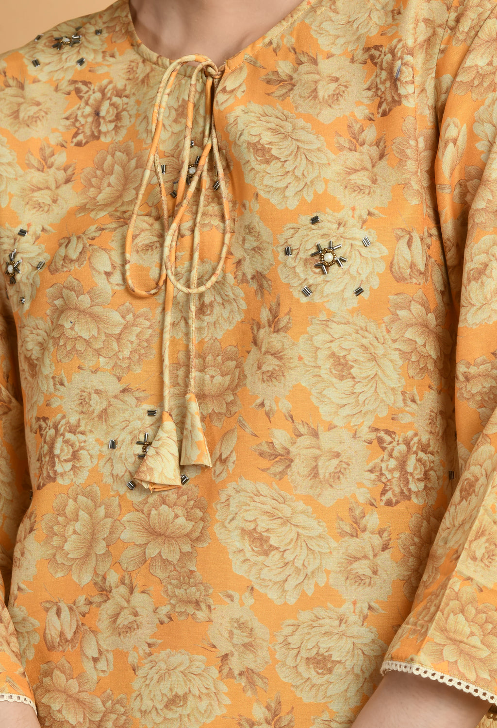 Women Printed Light Musturd Round Neck Maslin Kurta Set