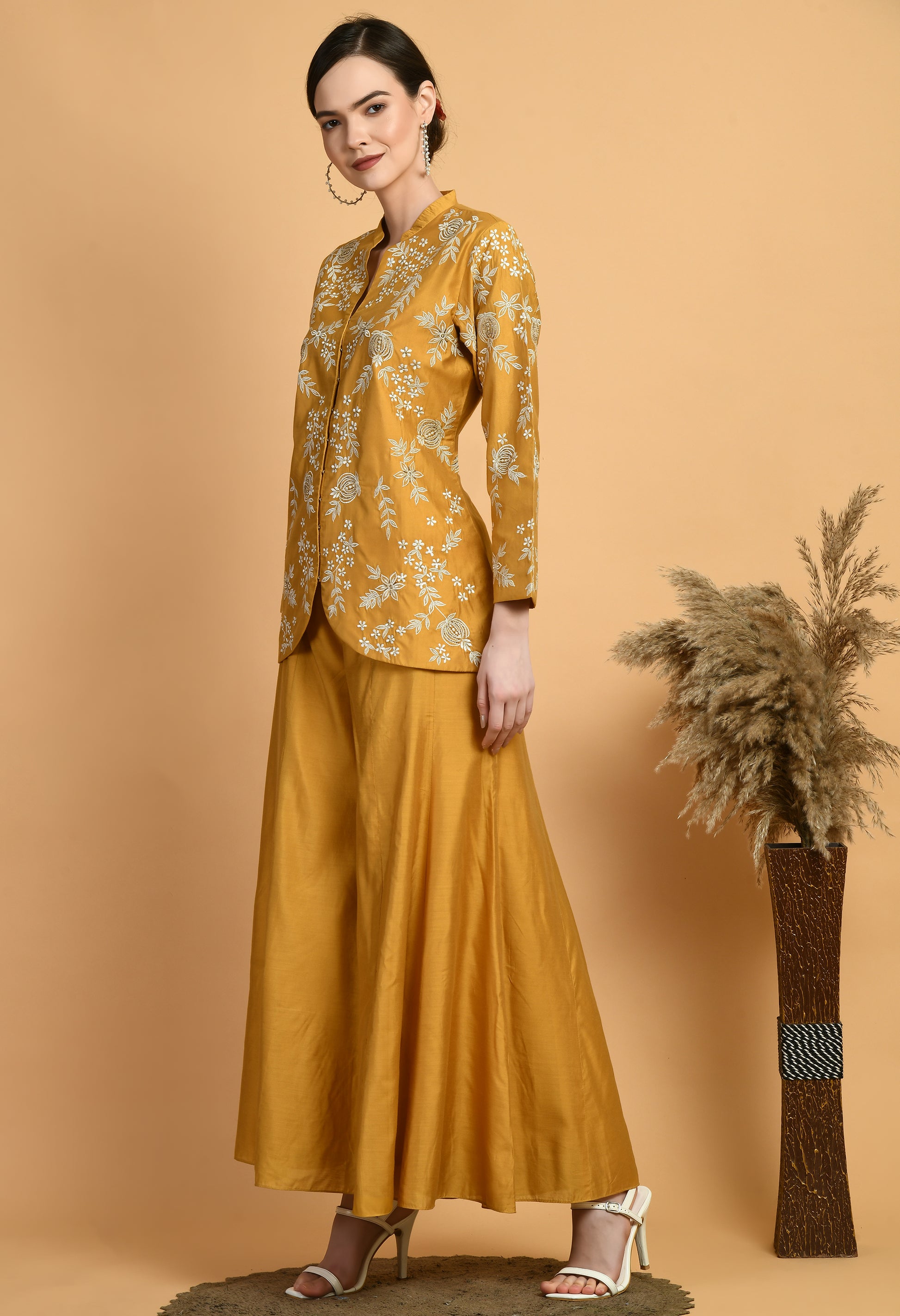 Women Self Design Musturd Collar Neck Chanderi Kurta Set