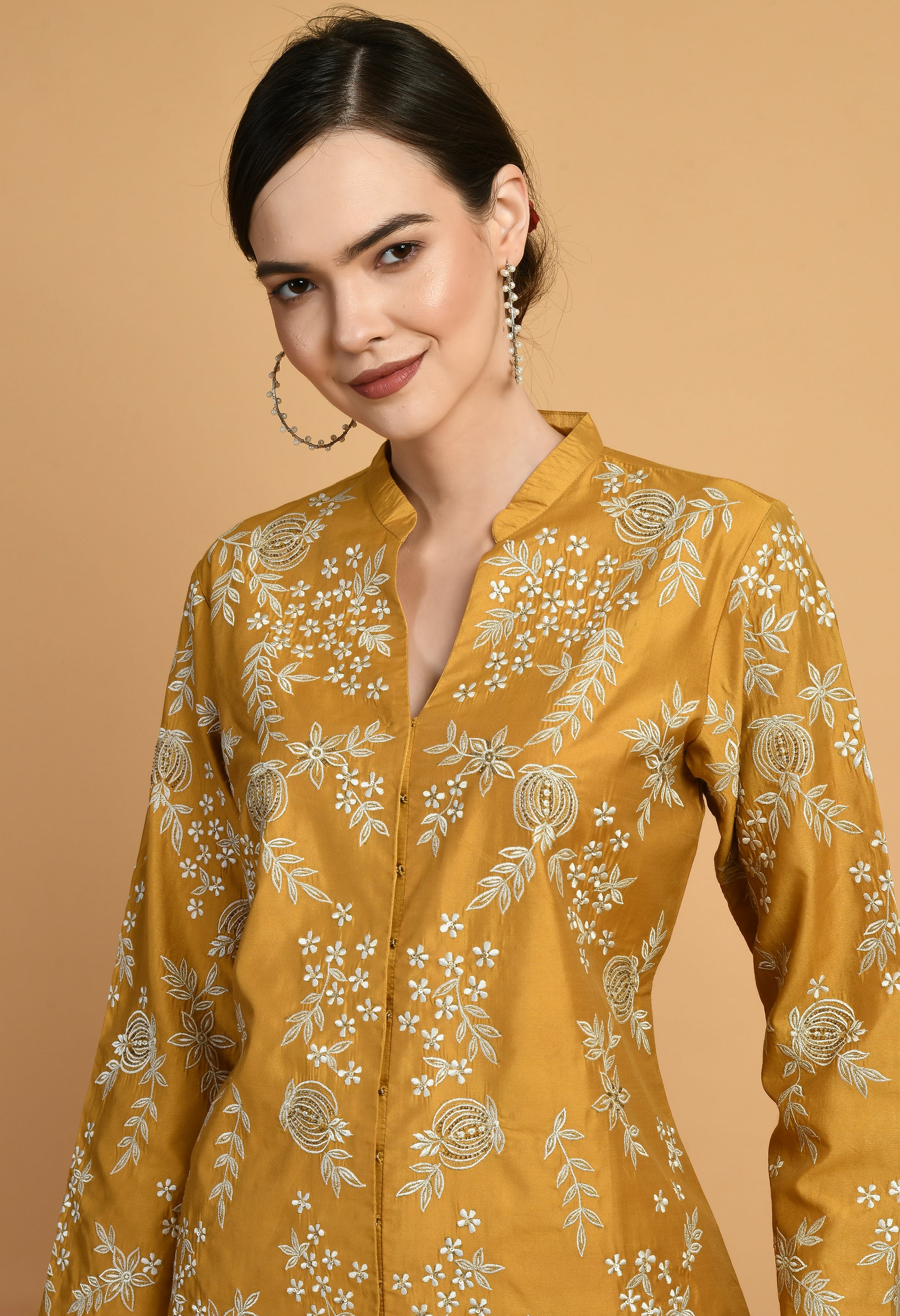 Women Self Design Musturd Collar Neck Chanderi Kurta Set