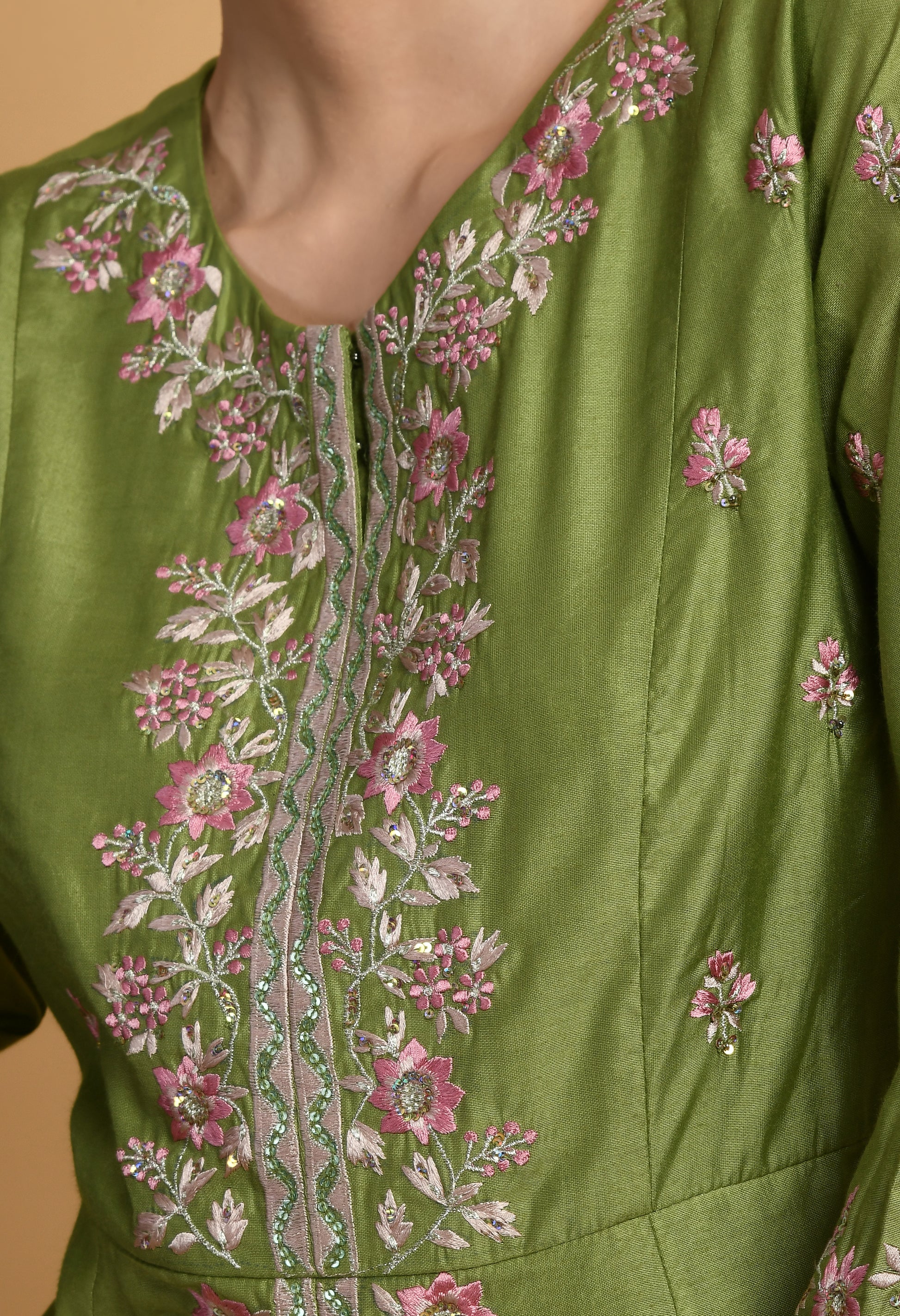 Green Chanderi Embroidery  Kurta Set