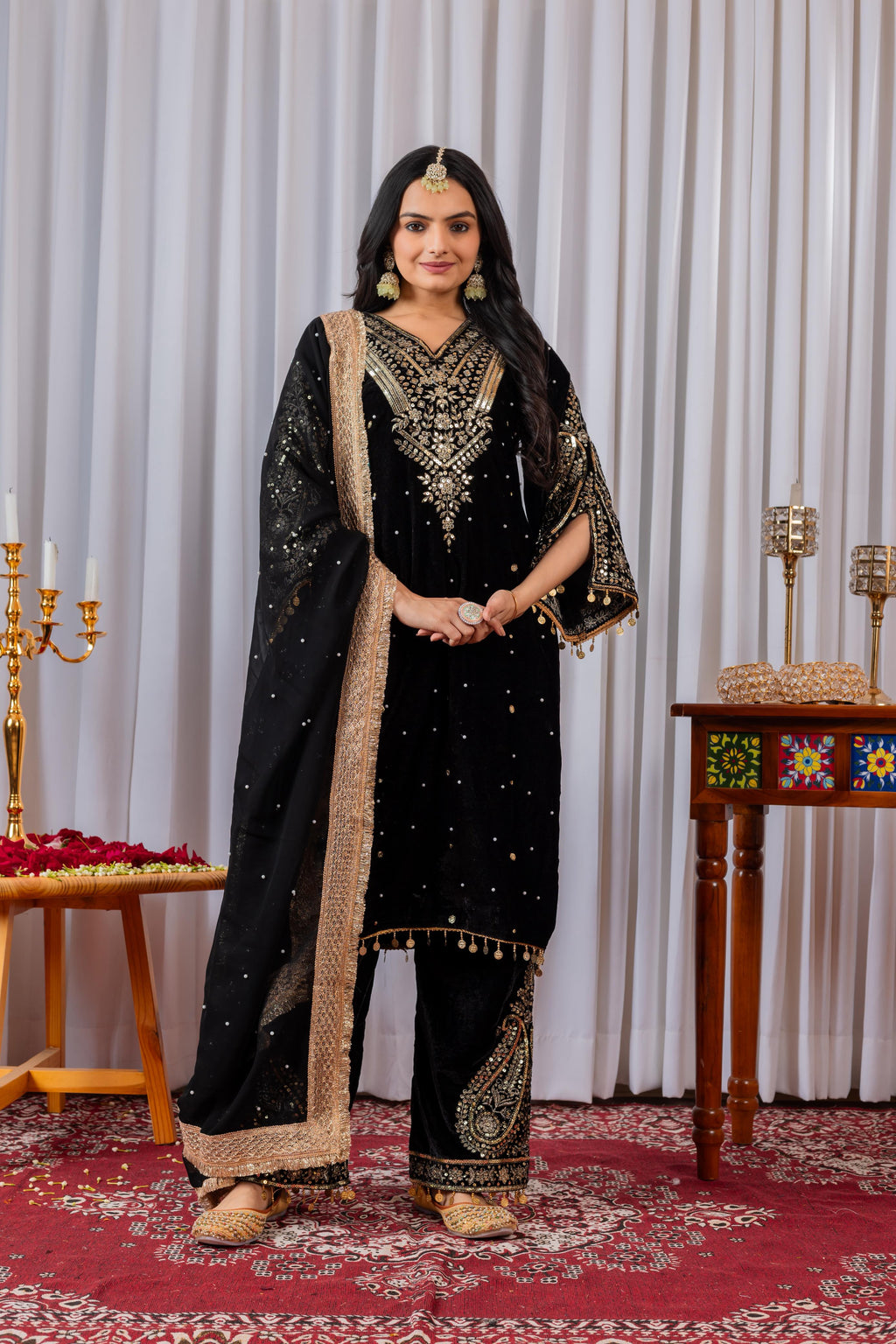 Women Black Velvet Kurta Set