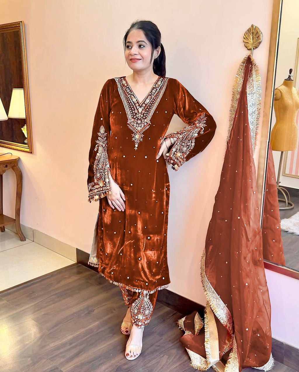 Women Brown Velvet Kurta Set