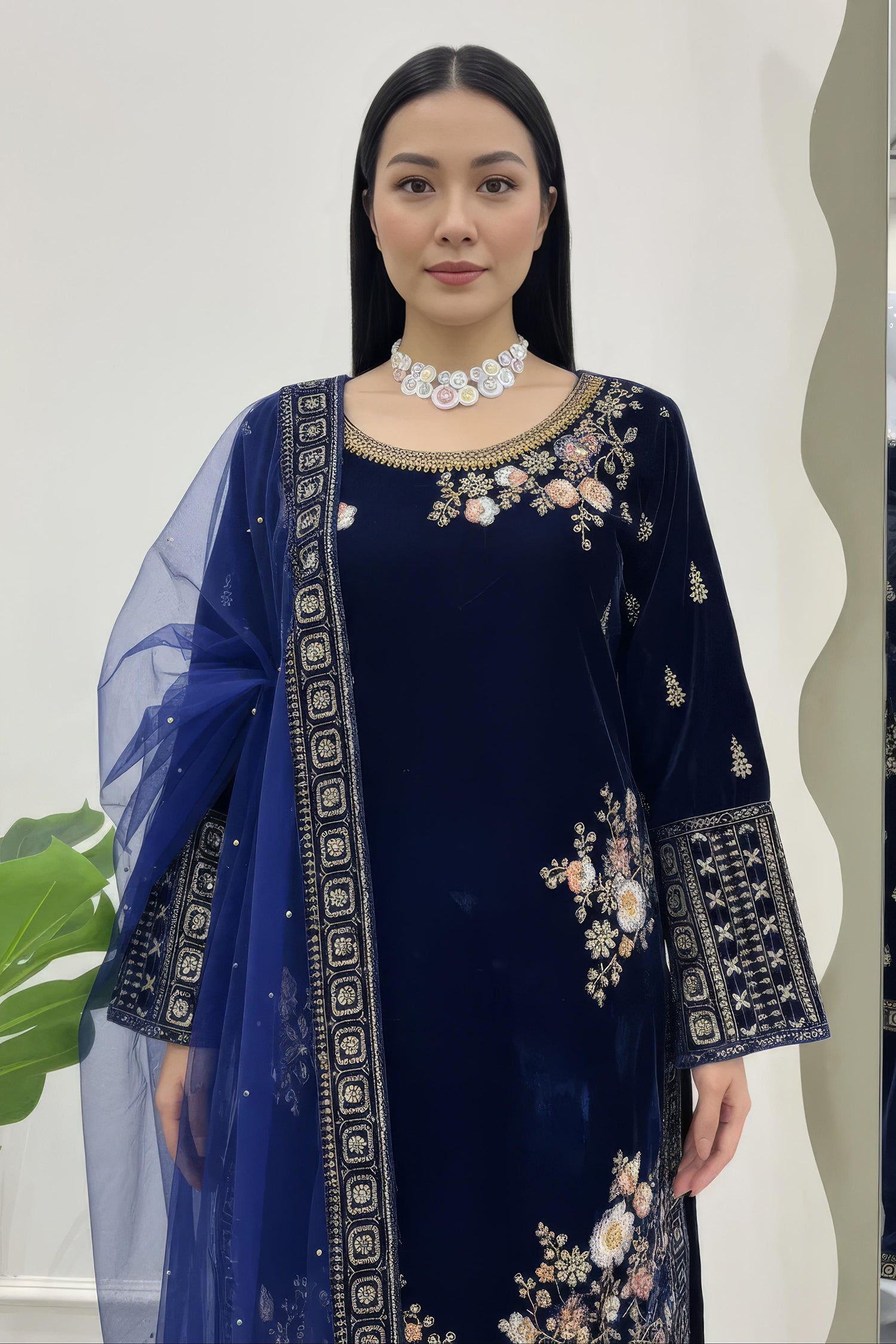 Women Blue Velvet Kurta Set