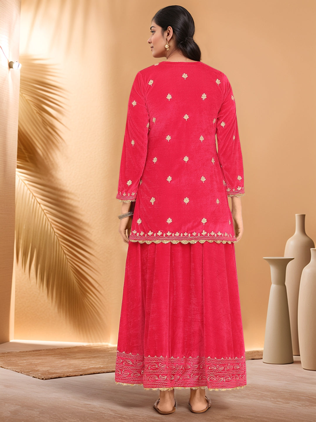 Women Pink Velvet Lehenga Set