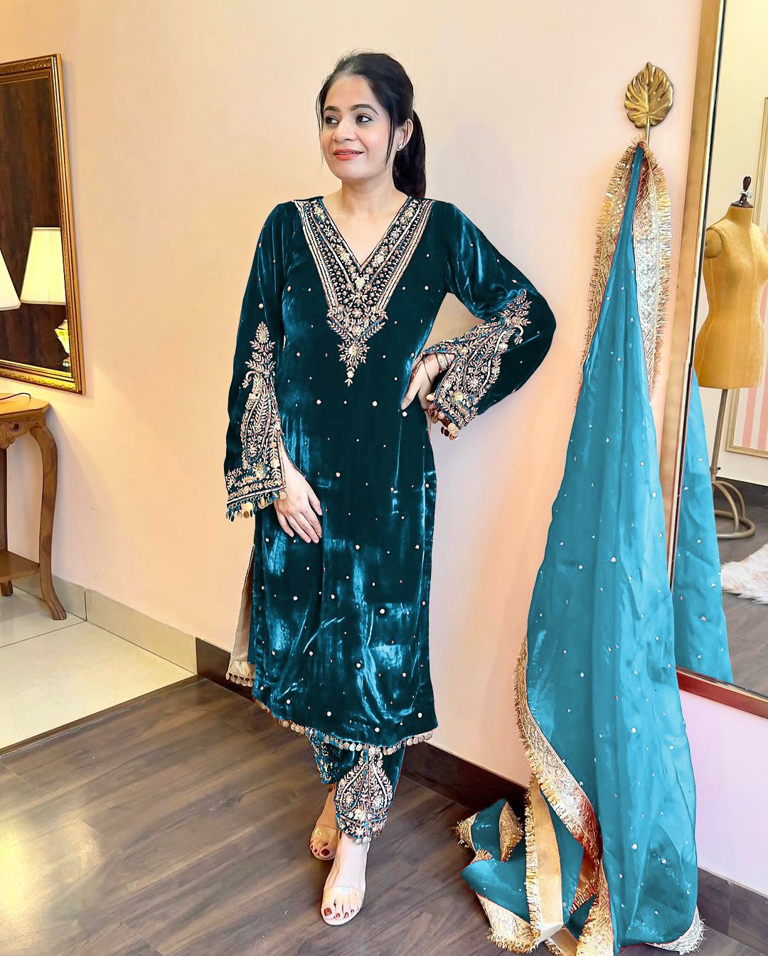 Women Rama Blue Velvet Kurta Set