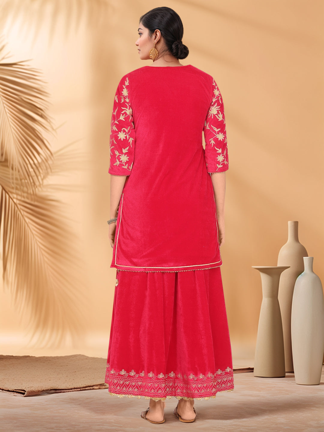 Women Pink Velvet Lehenga Set