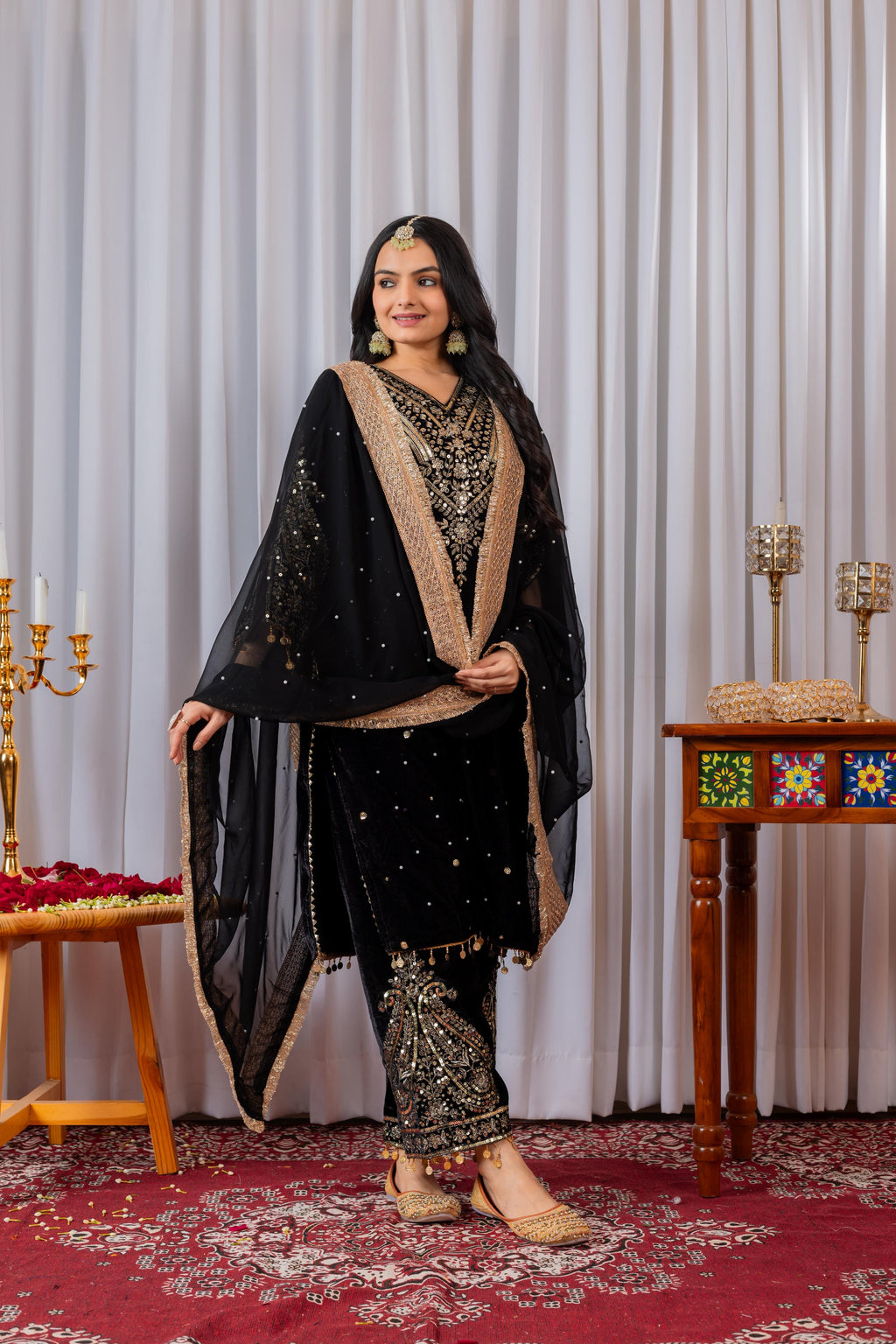 Women Black Velvet Kurta Set