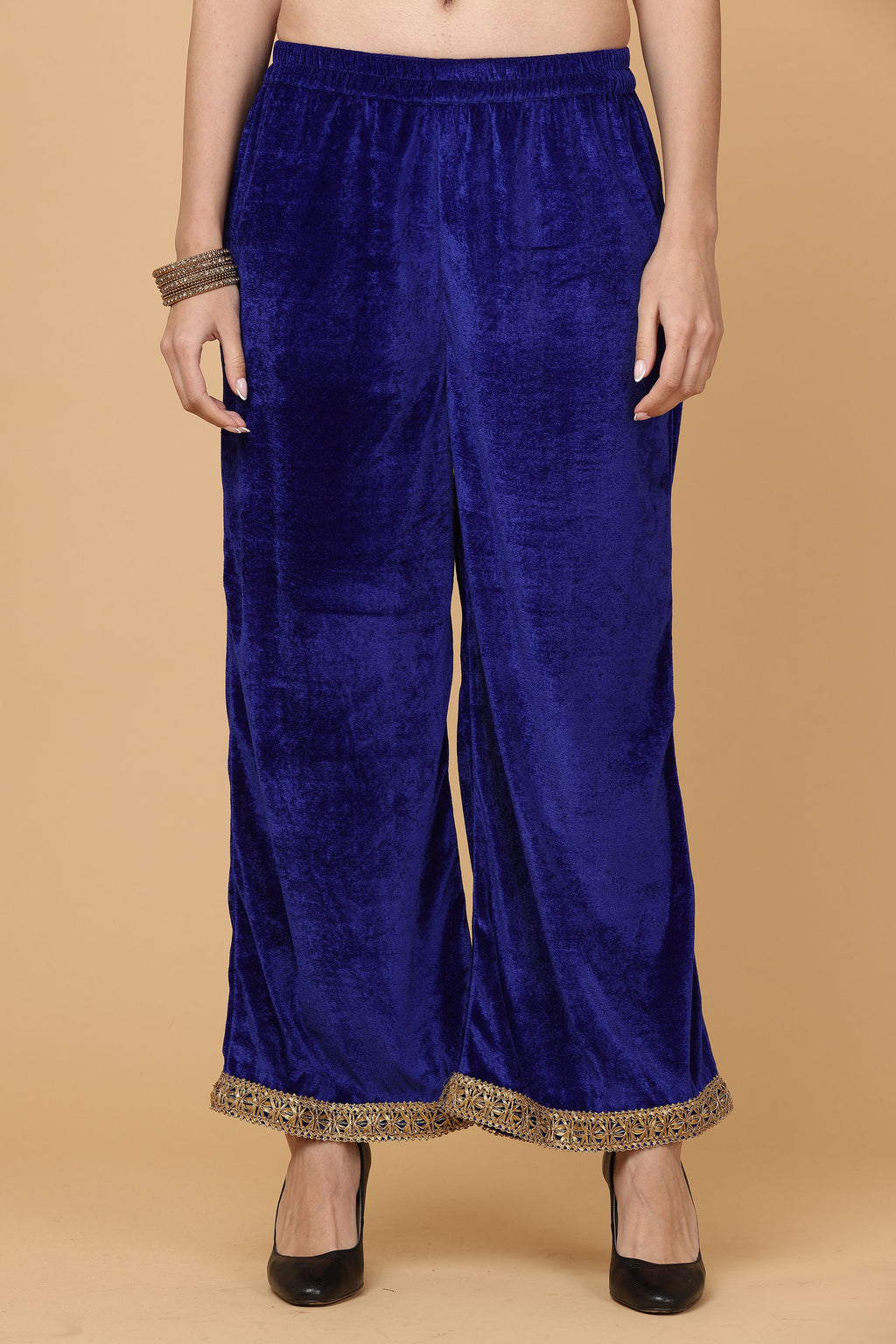 Women Royal blue Velvet Kurta set