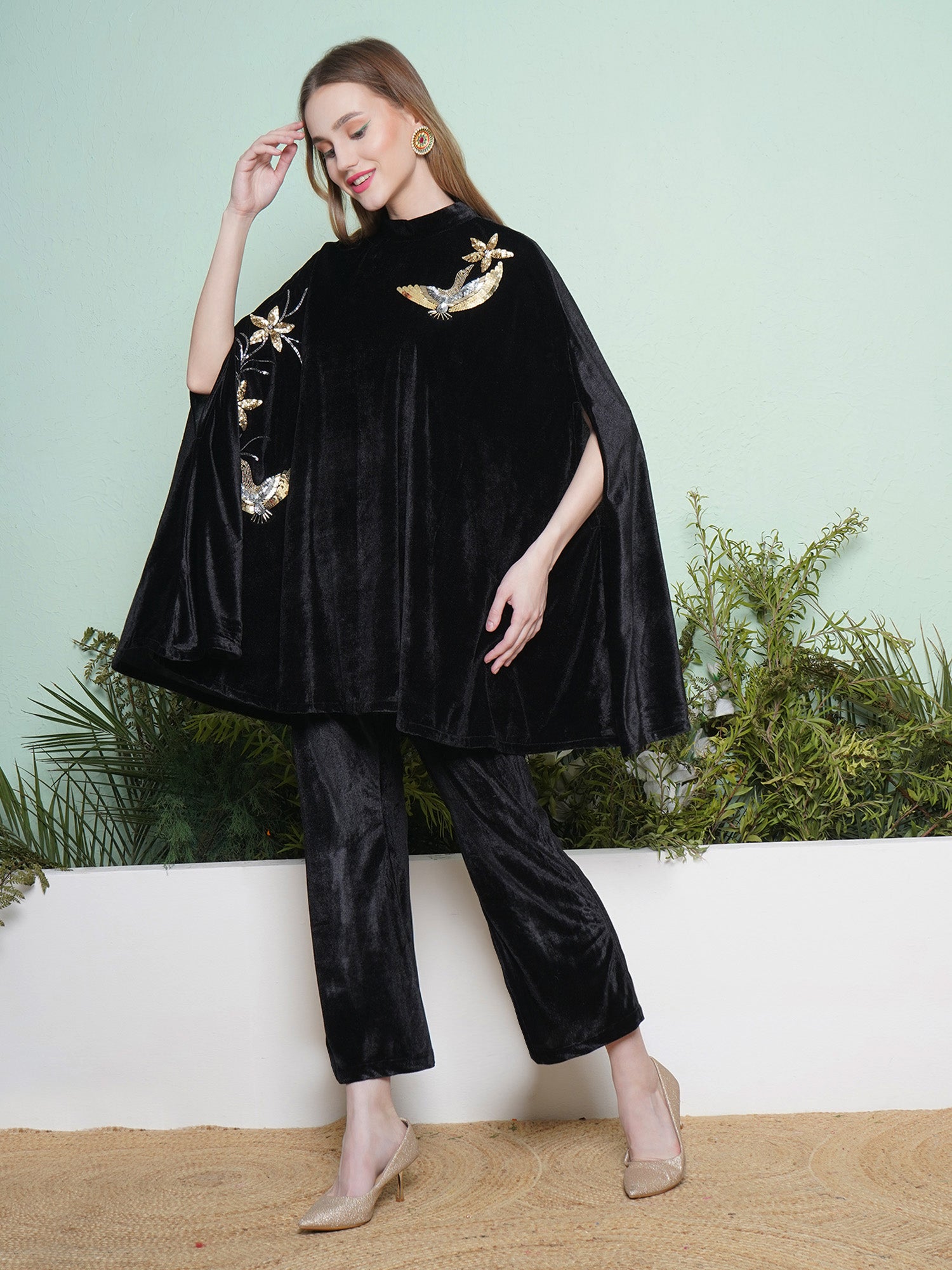 Women Black Hand Embellished Cape Style Kurta with Bellbottom Pants