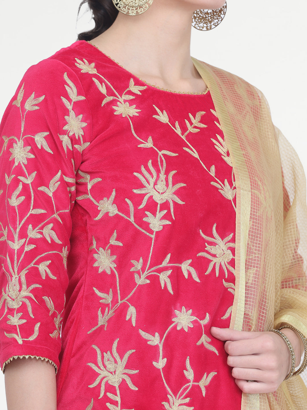 Women Pink Velvet Lehenga Set