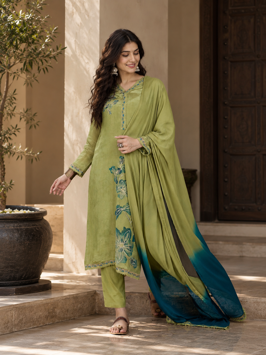 Women Green Silk Crepe Embroidery  Kurta set