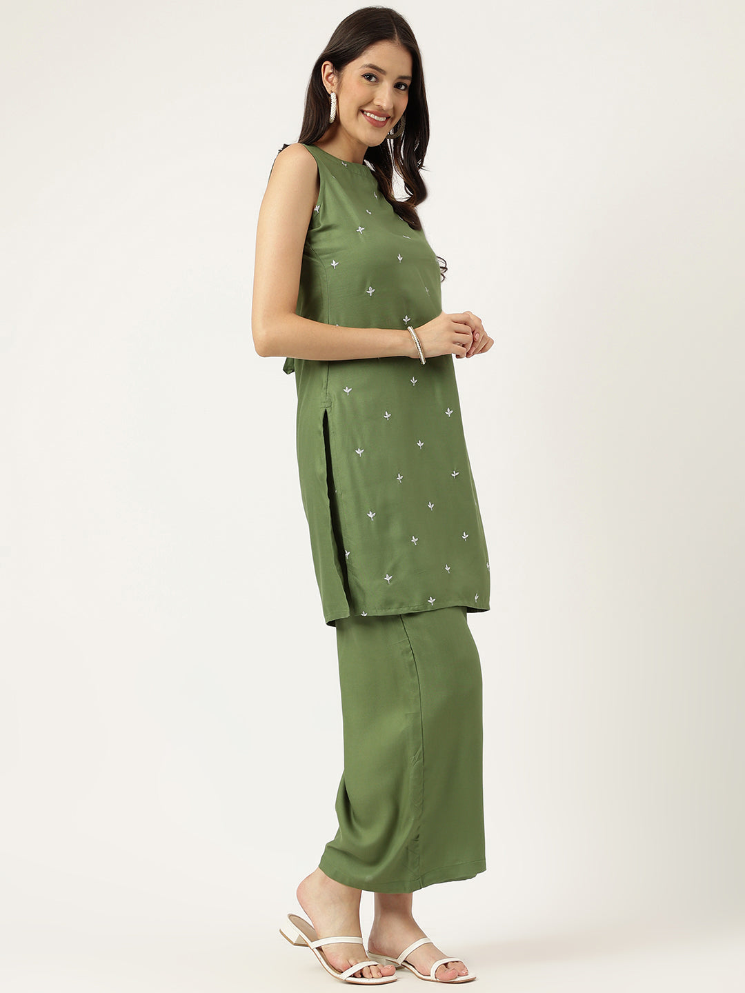 Embroidered Rayon Green Straight Kurta Sets