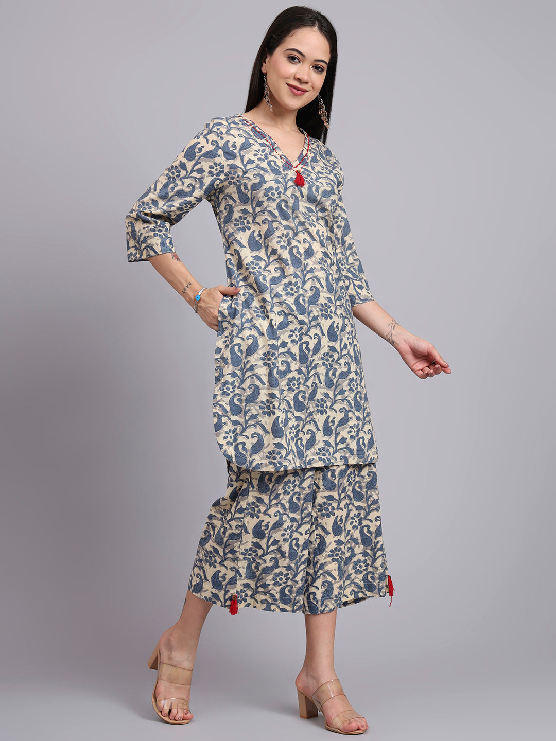 Women Blue Cotton Printed & Hand Work Co-ord Set