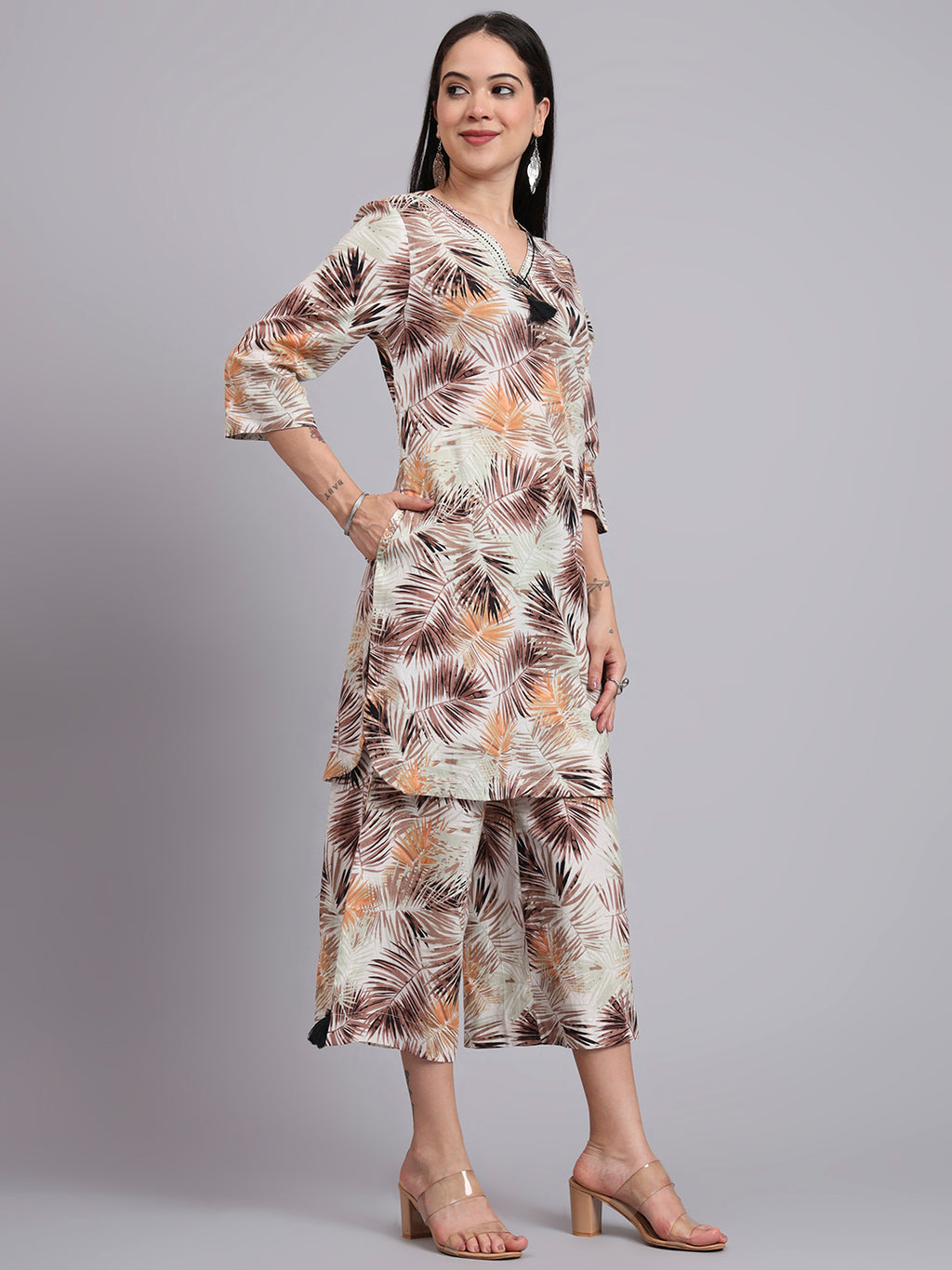 Women Cream Cotton Printed & Hand Work Co-ord Set (Set of 2)