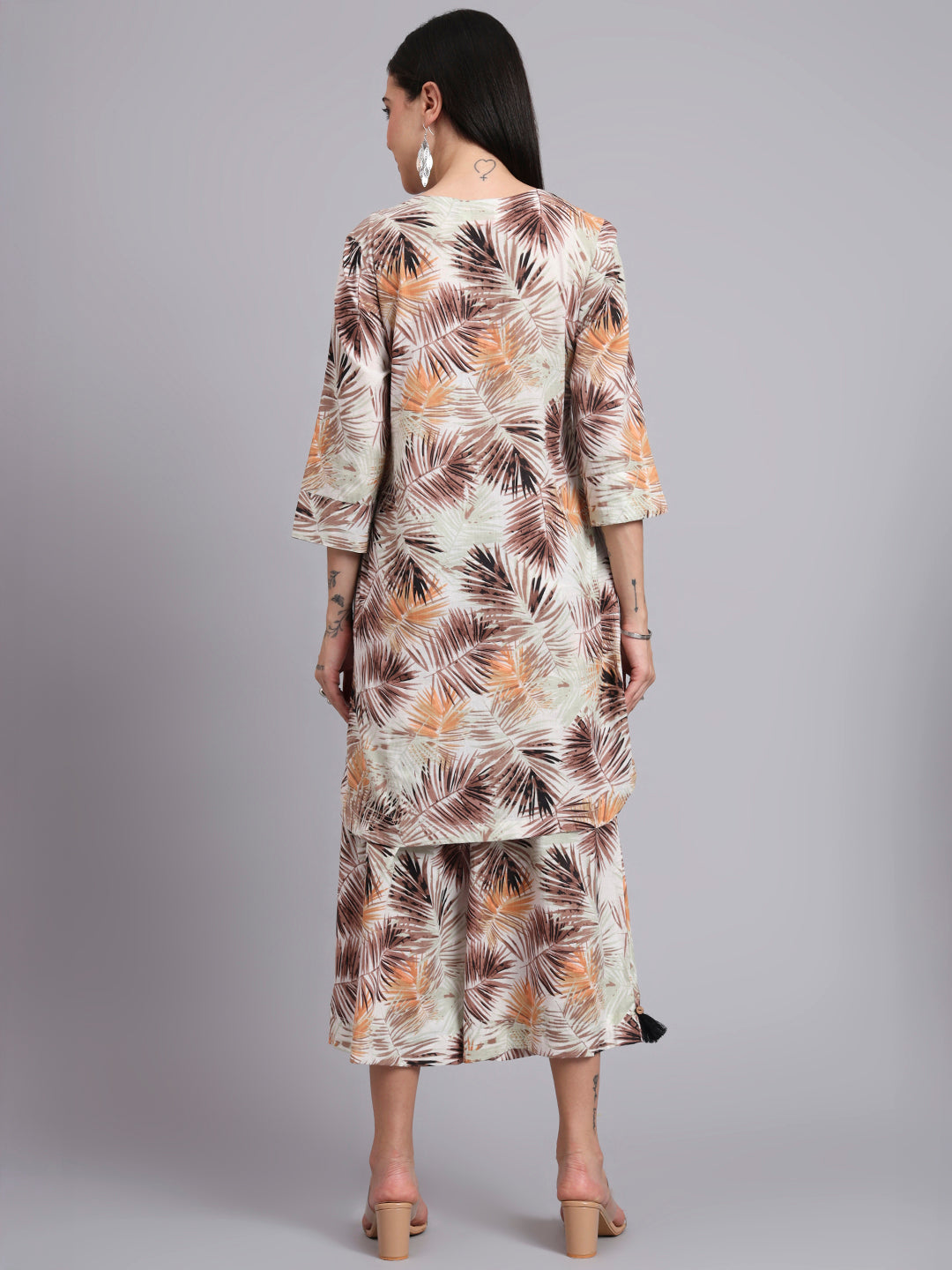 Women Cream Cotton Printed & Hand Work Co-ord Set (Set of 2)