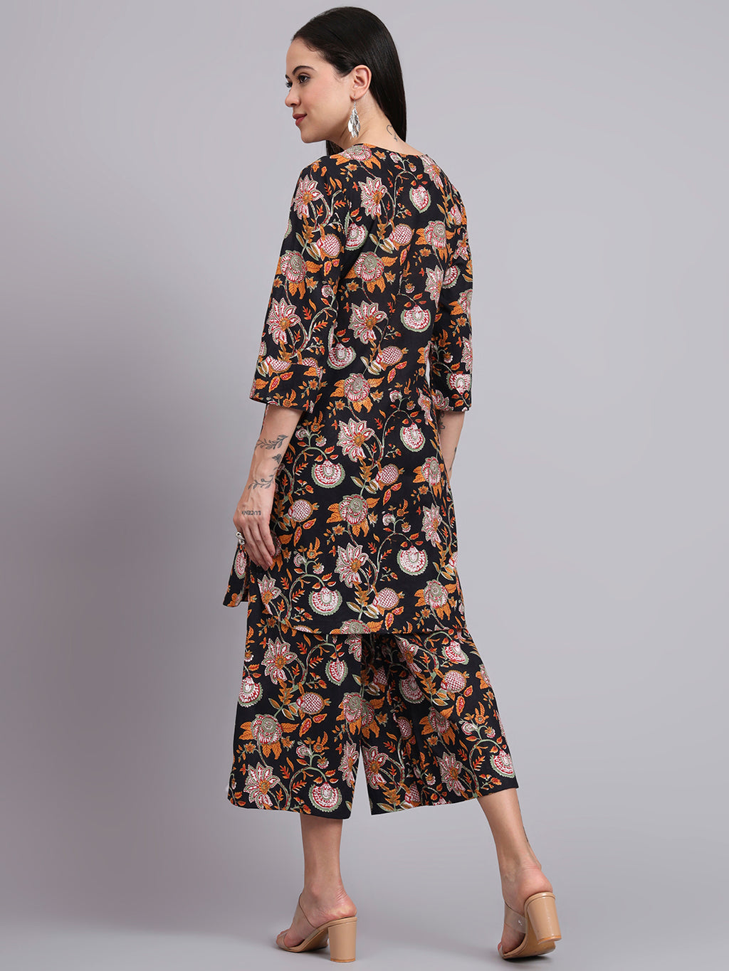 Women Black Cotton Printed & Hand Work Co-ord Set (Set of 2)