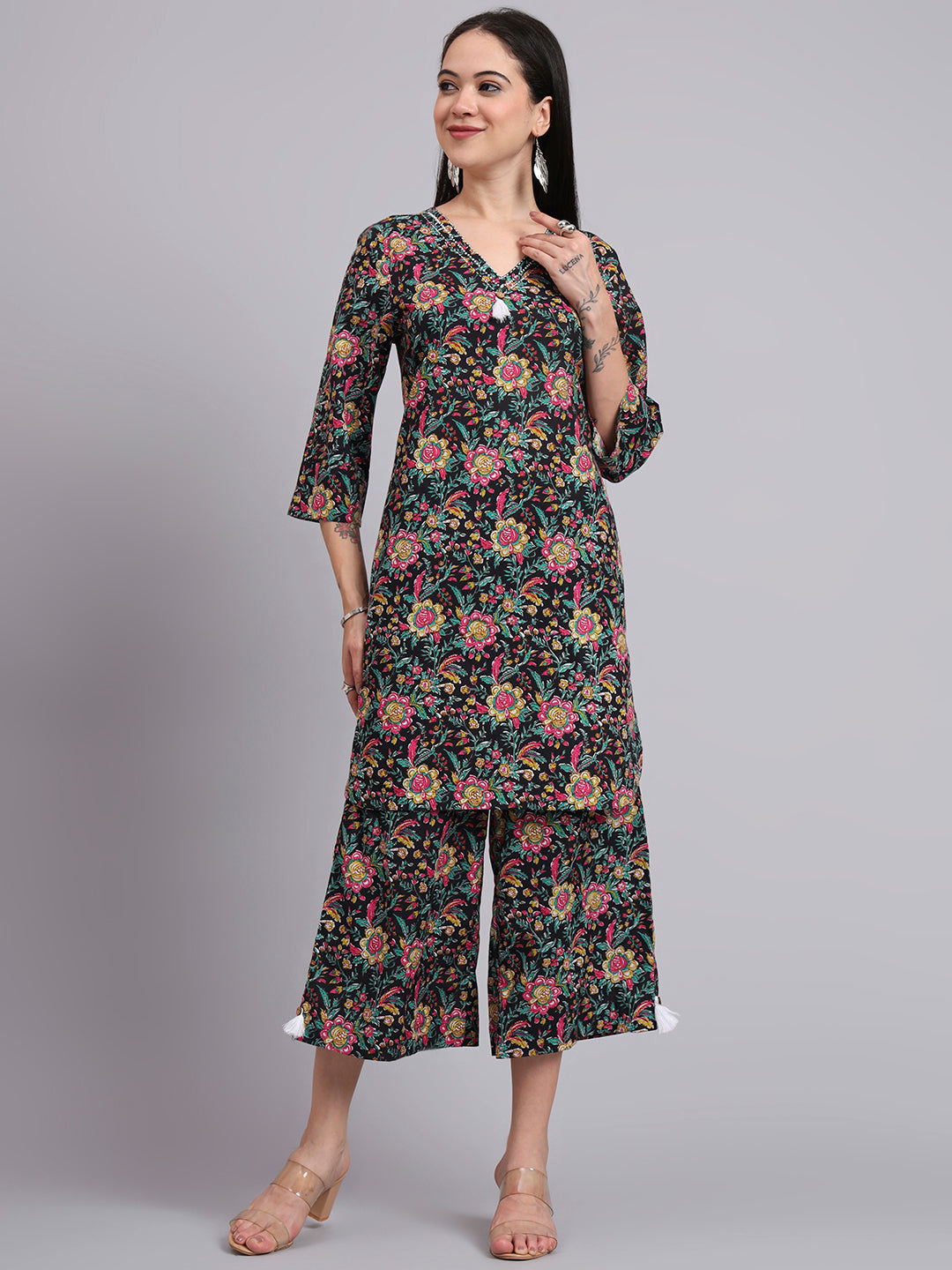 Women Multicolor Cotton Printed & Hand Work Co-ord Set (Set of 2)