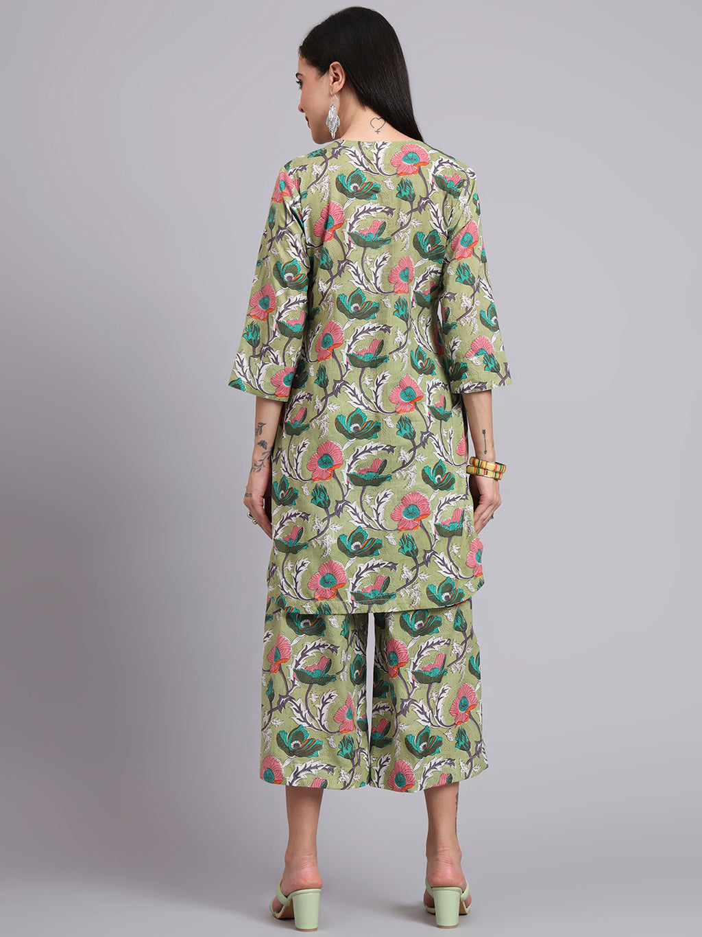 Women Green Cotton Printed & Hand Work Co-ord Set (Set of 2)