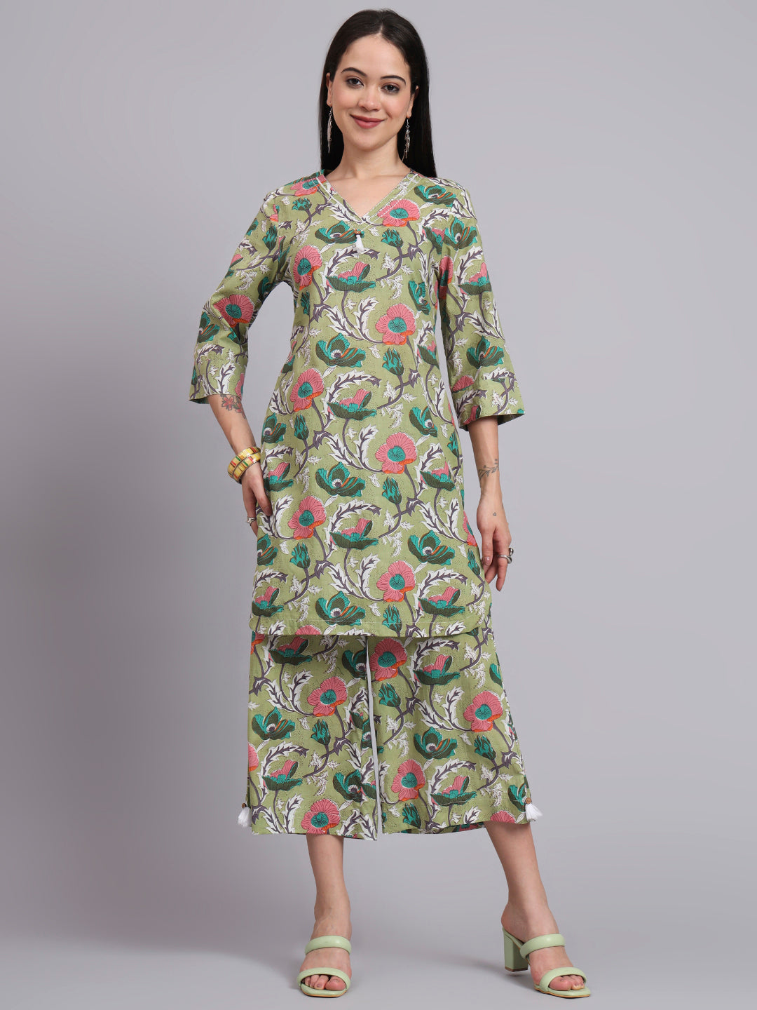 Women Green Cotton Printed & Hand Work Co-ord Set (Set of 2)