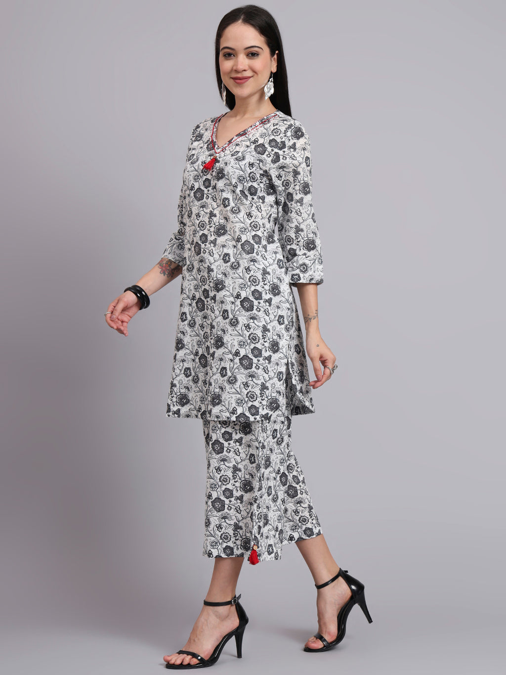 Women Cream Cotton Printed & Hand Work Co-ord Set (Set of 2)