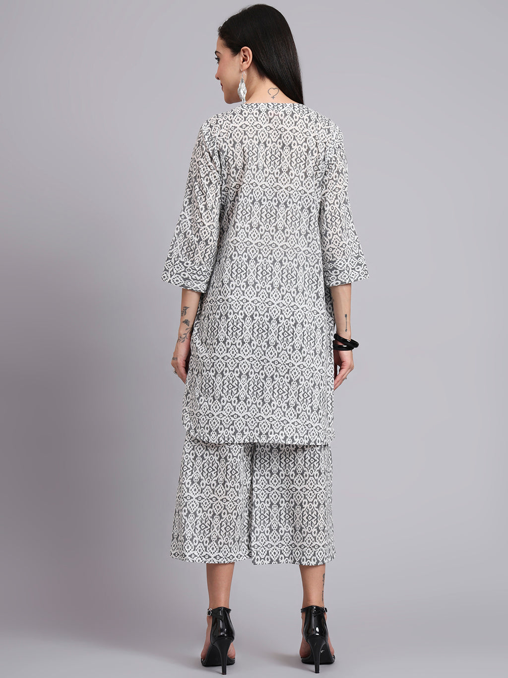 Women Cream Cotton Printed and Hand Work Co-ord Set