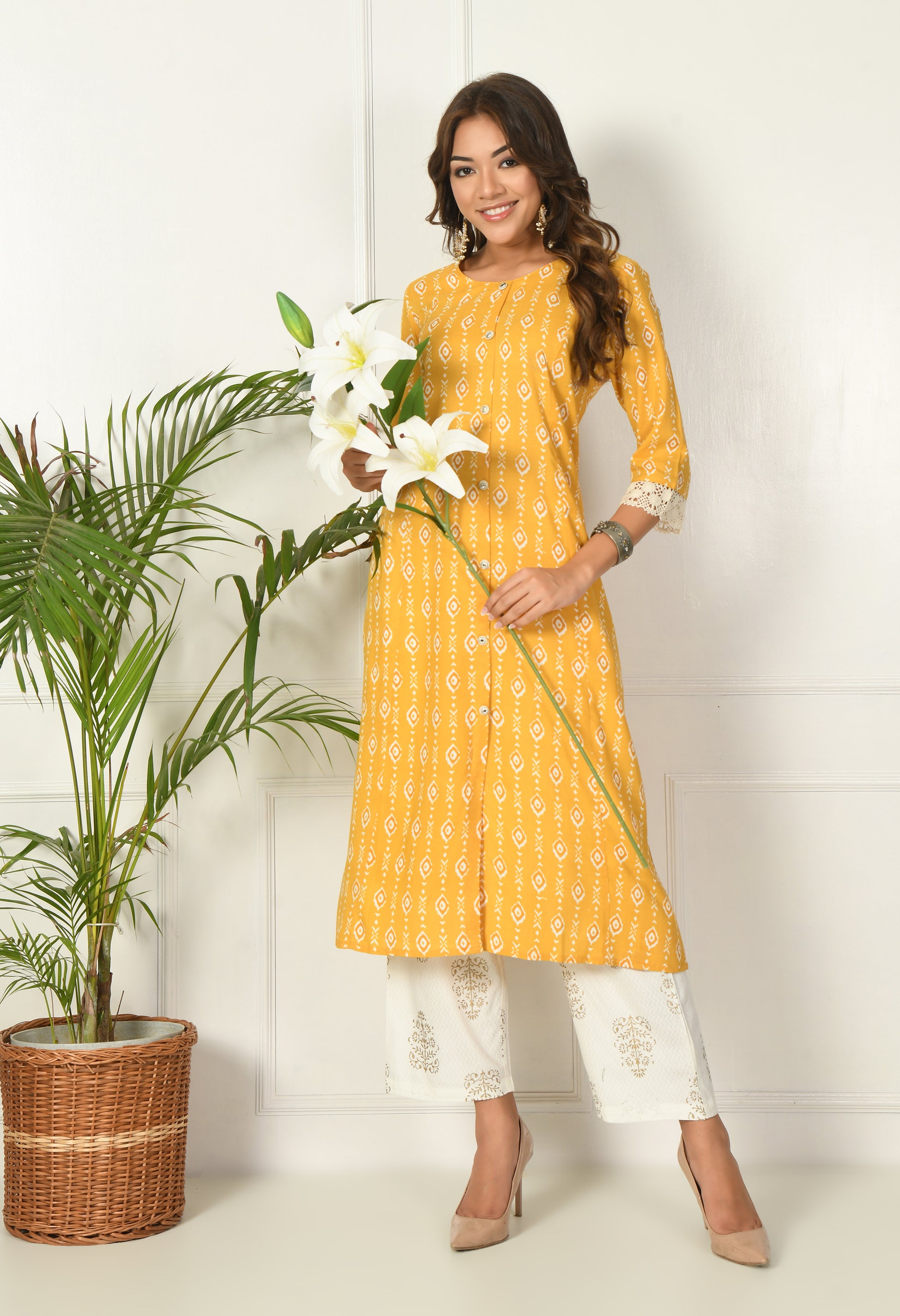 Women Yellow Rayon Printed & Trim Work Kurta Bottom Set