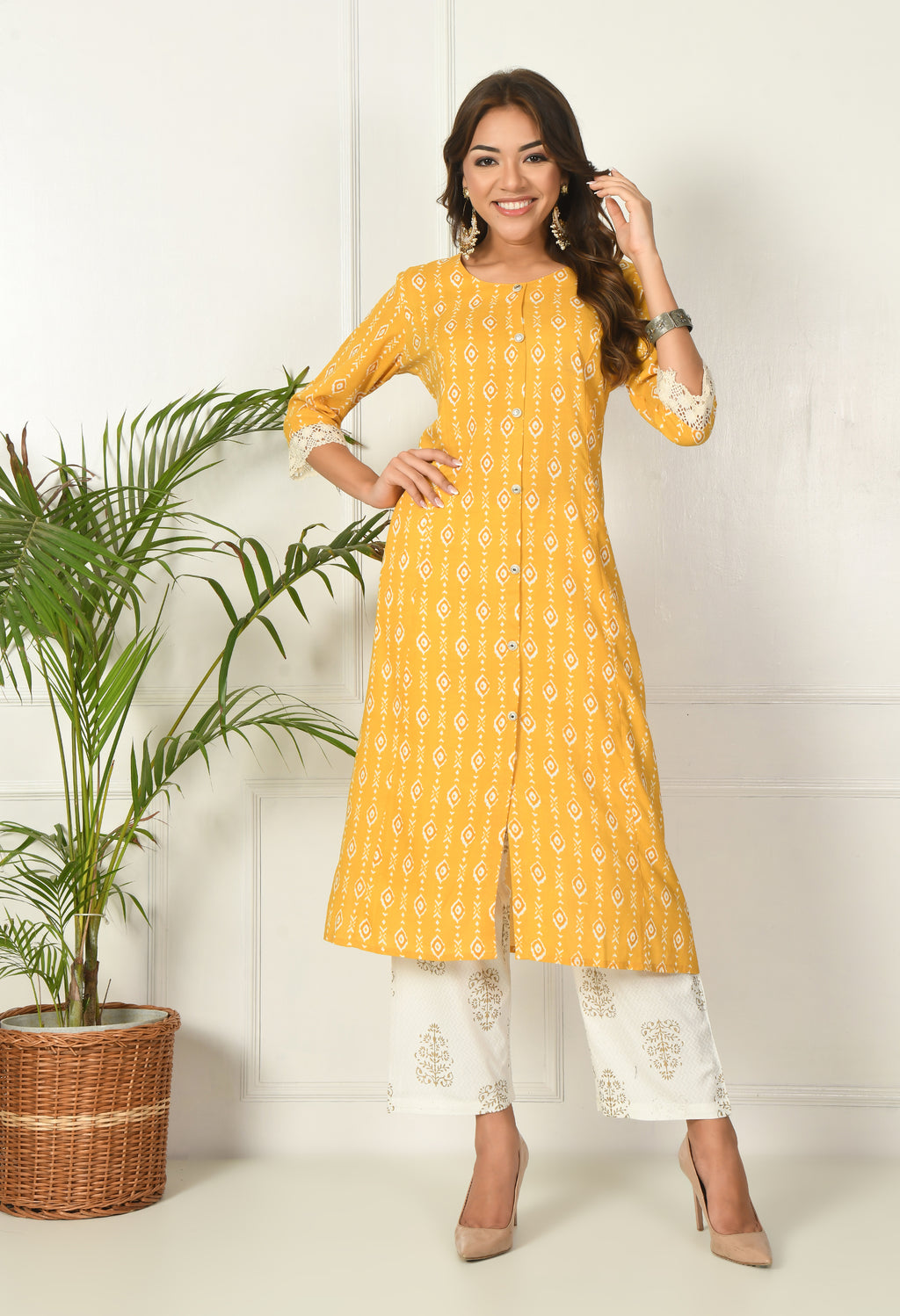 Women Yellow Rayon Printed & Trim Work Kurta Bottom Set