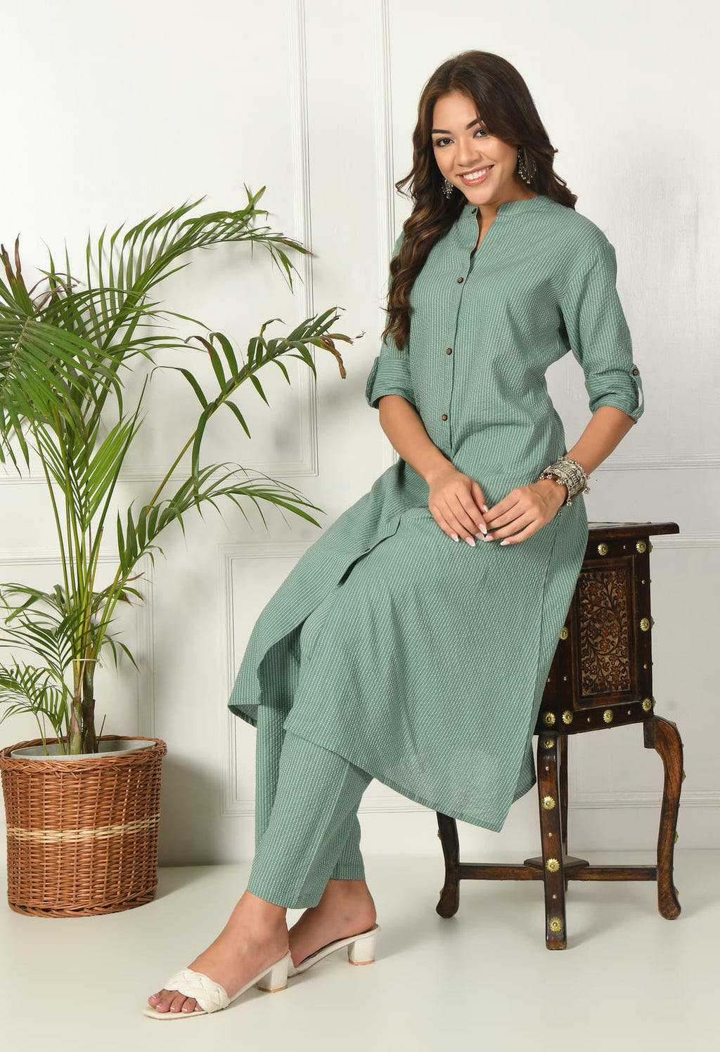 Women Green Cotton Katha & Trim Work Kurta Bottom Set