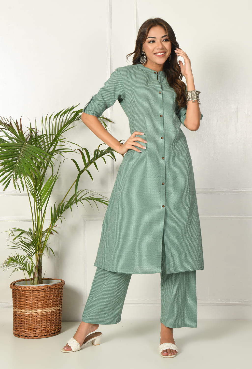 Women Green Cotton Katha & Trim Work Kurta Bottom Set
