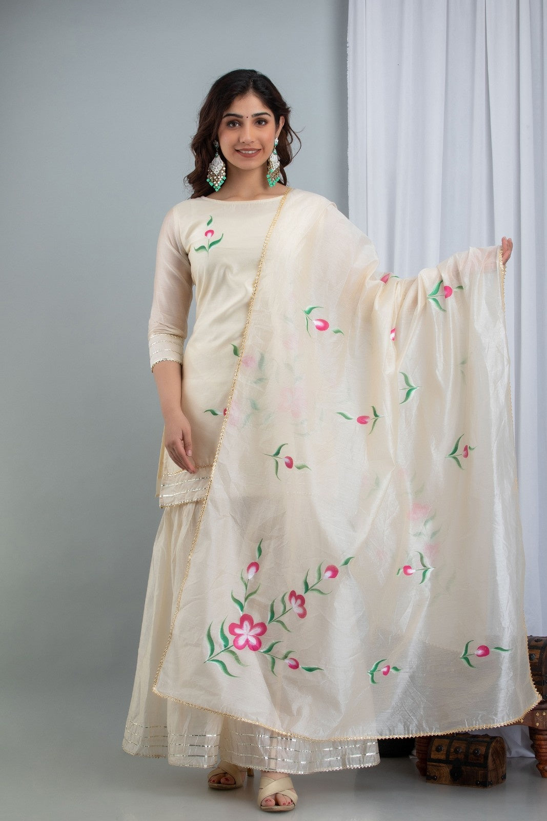 Off White Chanderi Hand Painted Kurta Set