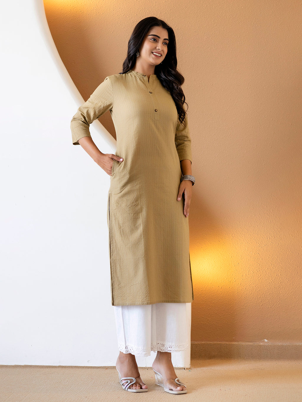 Women Beige Plain Katha Kurta