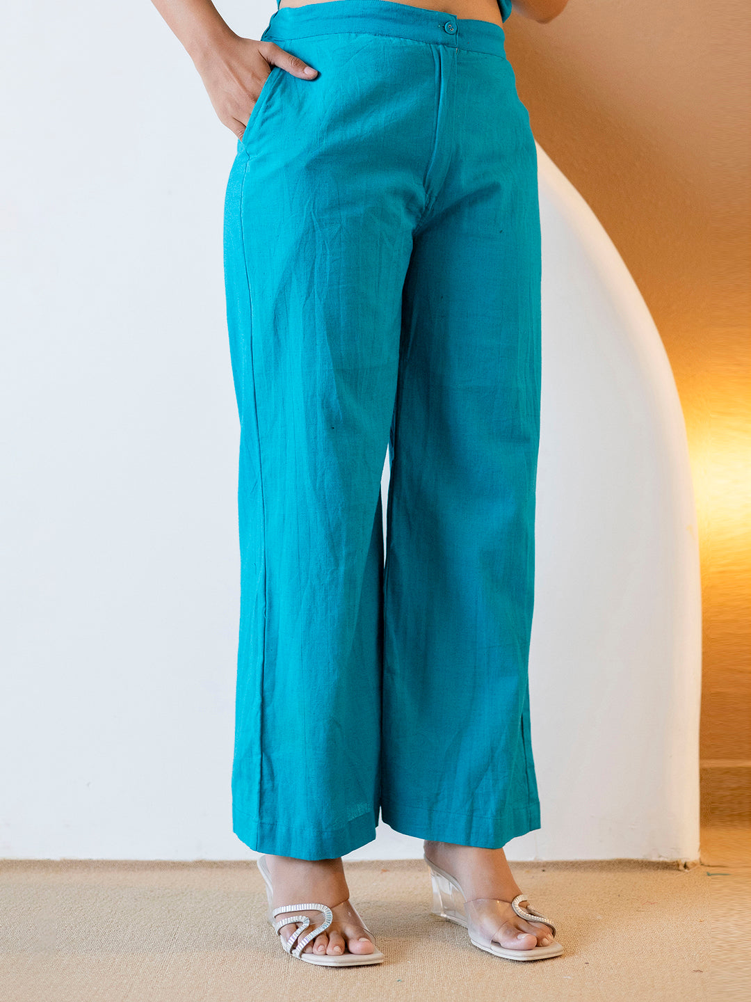 Women Turquise Blue Plain Cotton Flex Co-Ords Set