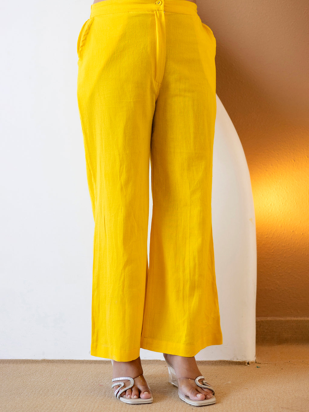 Women Yellow Plain Cotton Flex Co-Ords Set