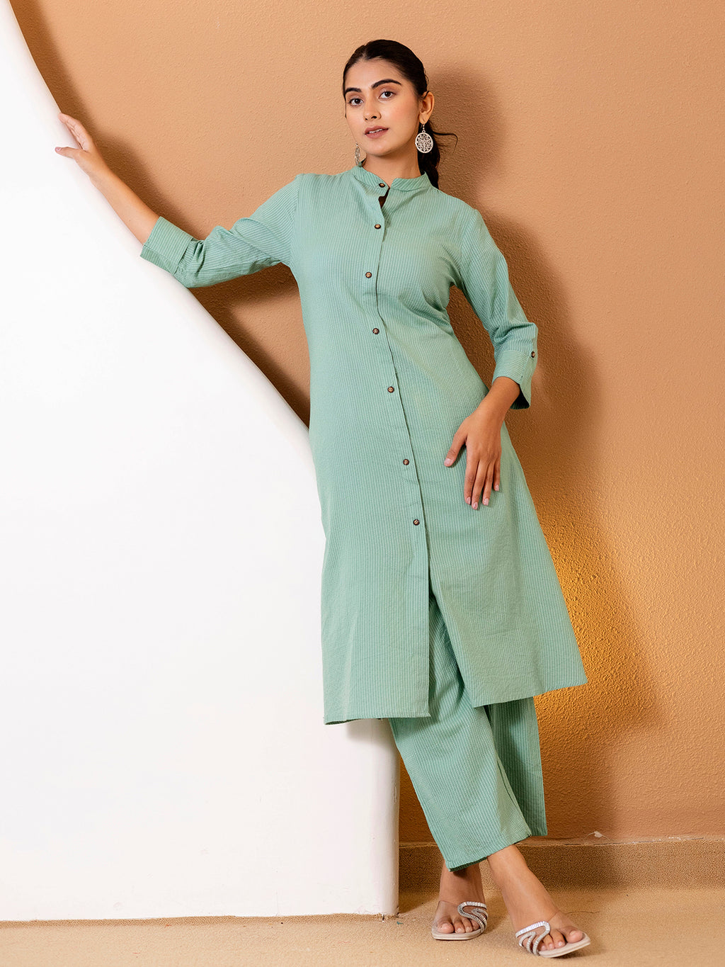 Women Green Plain Katha Kurta Set