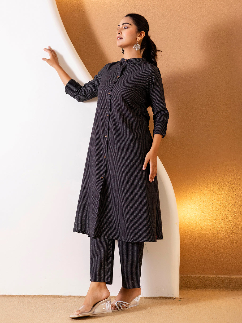 Women Black Plain Katha Kurta Set