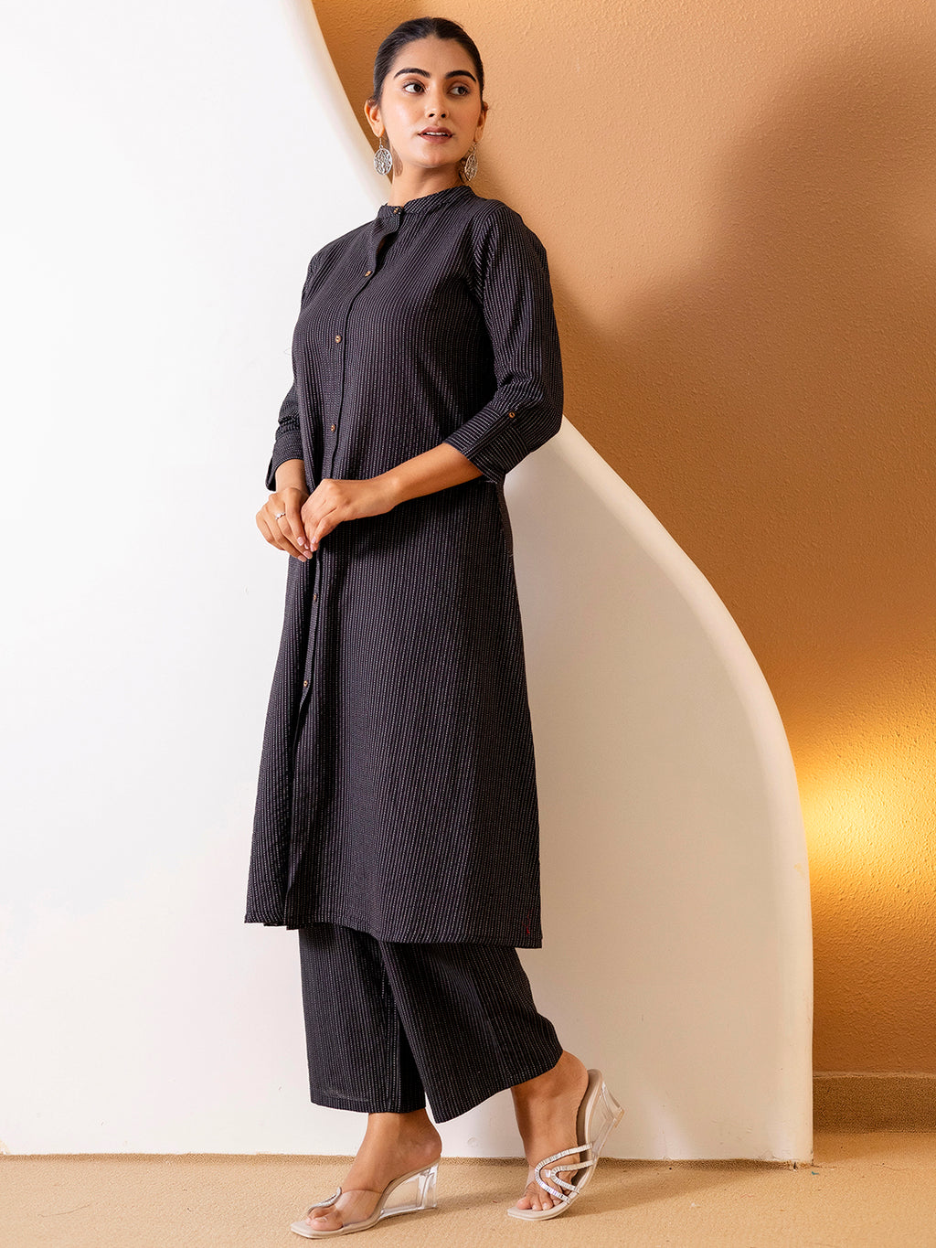 Women Black Plain Katha Kurta Set