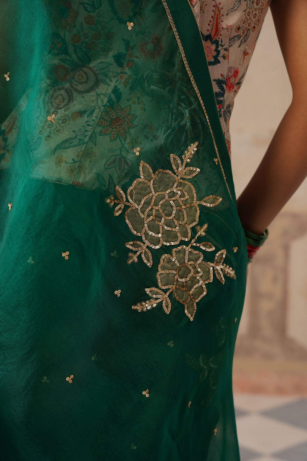 Women's Emerald Green Silk Organza  Saree with Unstitched Blouse