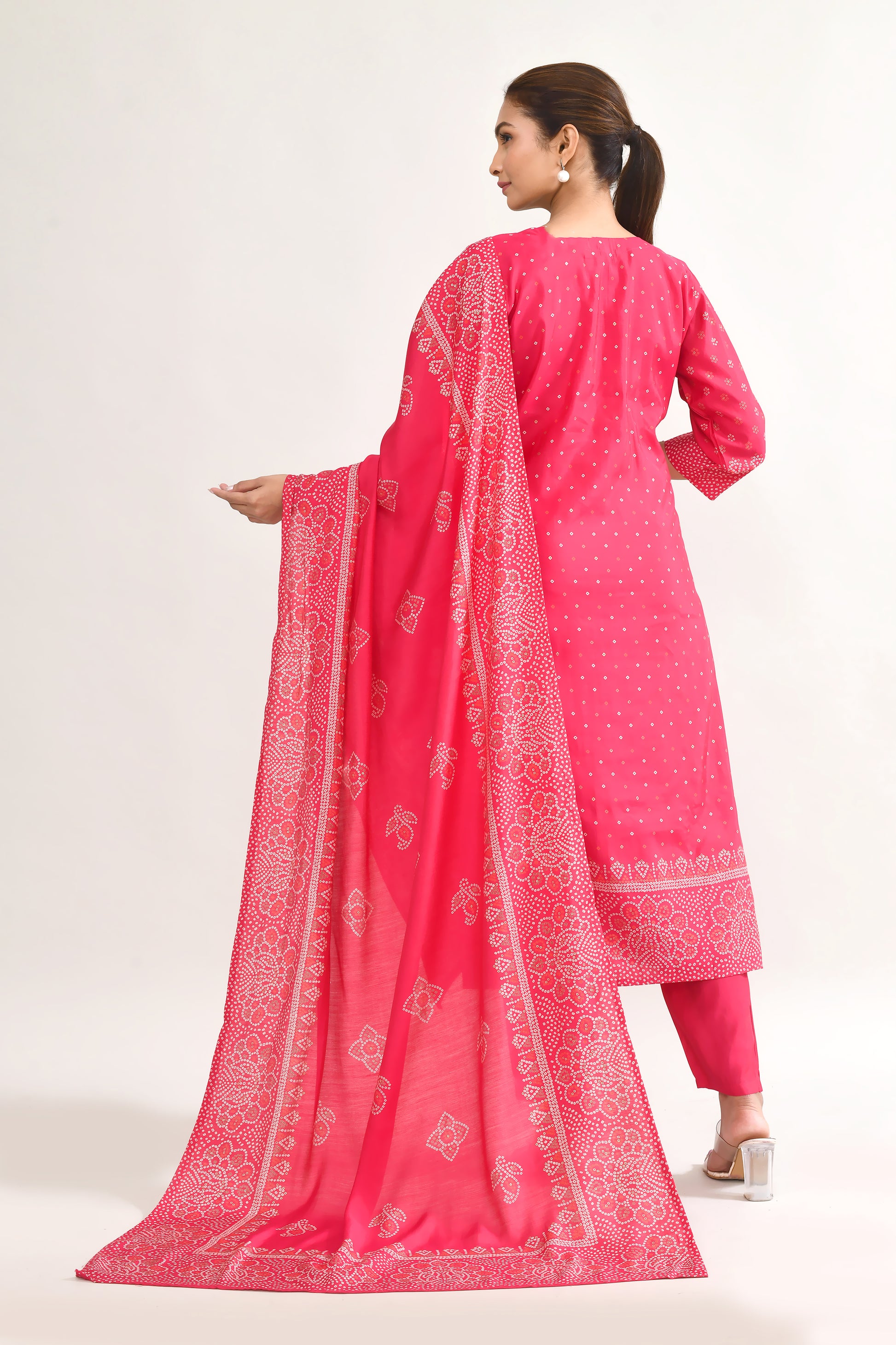 Pink Maslin Kurta Set with Embroidery